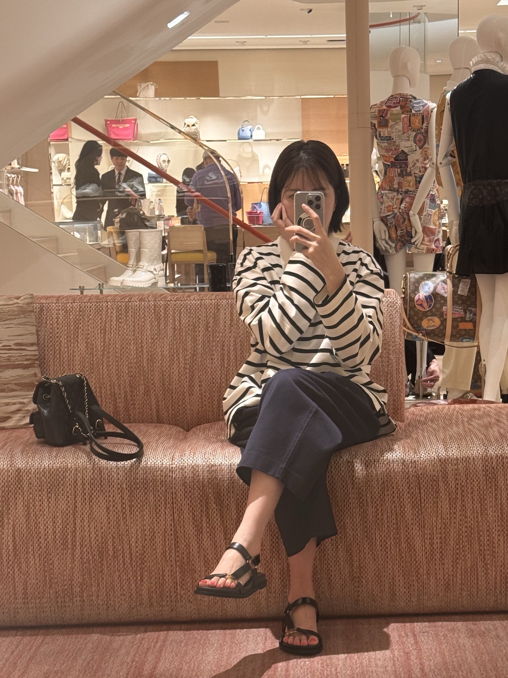 (W) Celine Maud Sandal with Triomphe in Calfskin Black, Chanel Small Backpack Grained Shiny Calfskin & Gold Black 착용 스타일