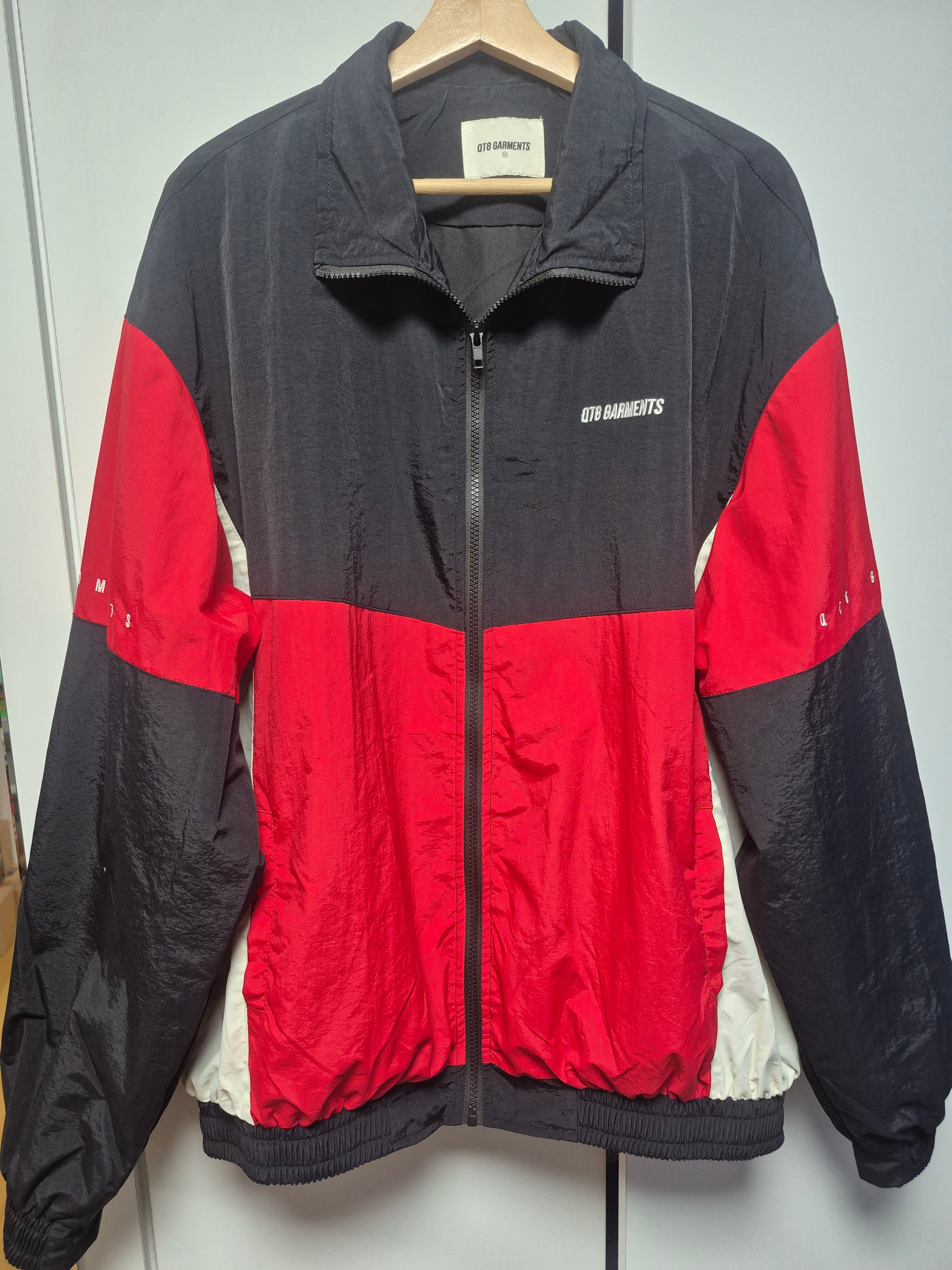 QT8 Garments TL Old Track Jacket Black/Red 착용 스타일 - 1