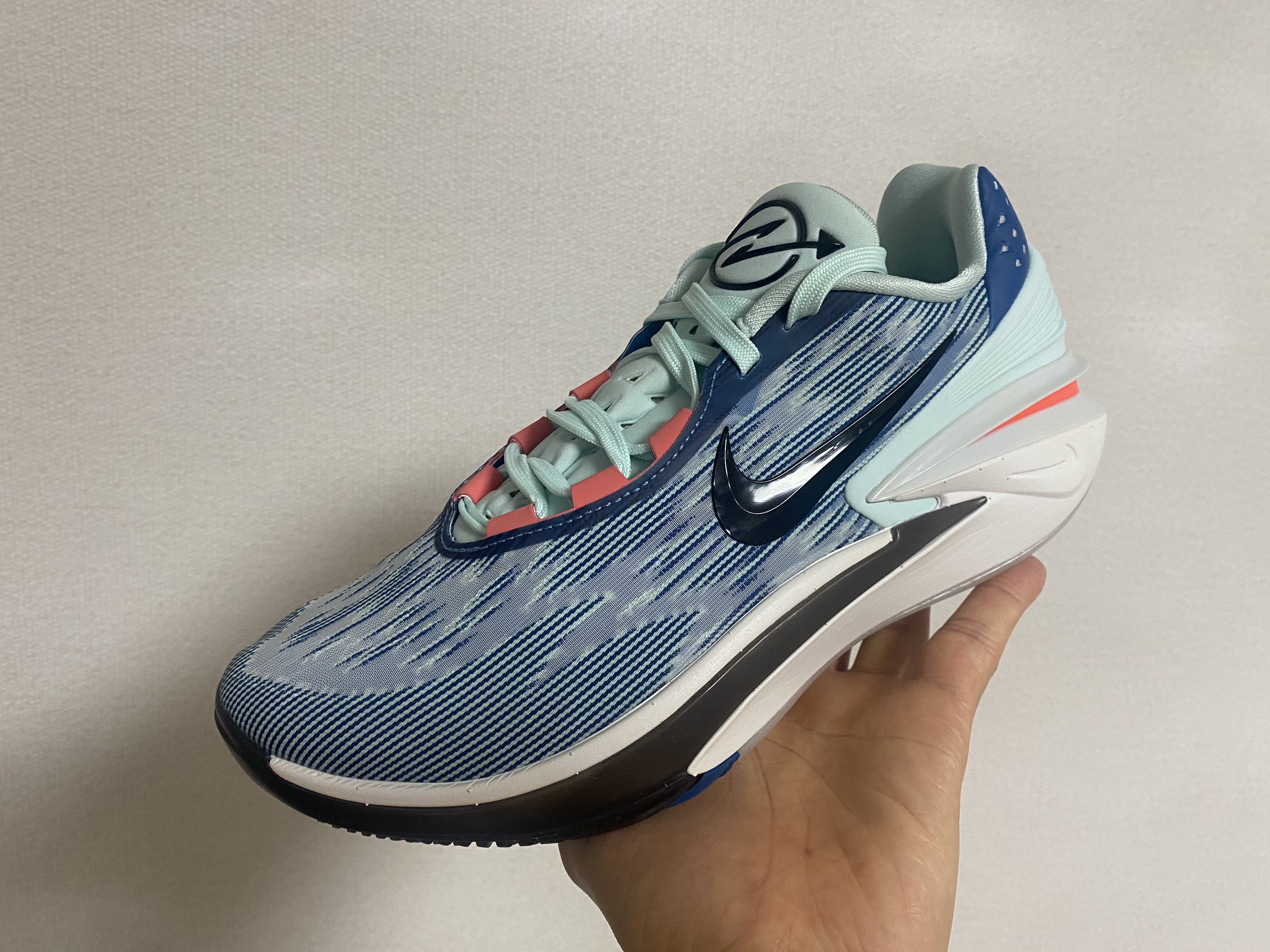 Nike Air Zoom GT Cut 2 Industrial Blue Jade Ice 착용 스타일