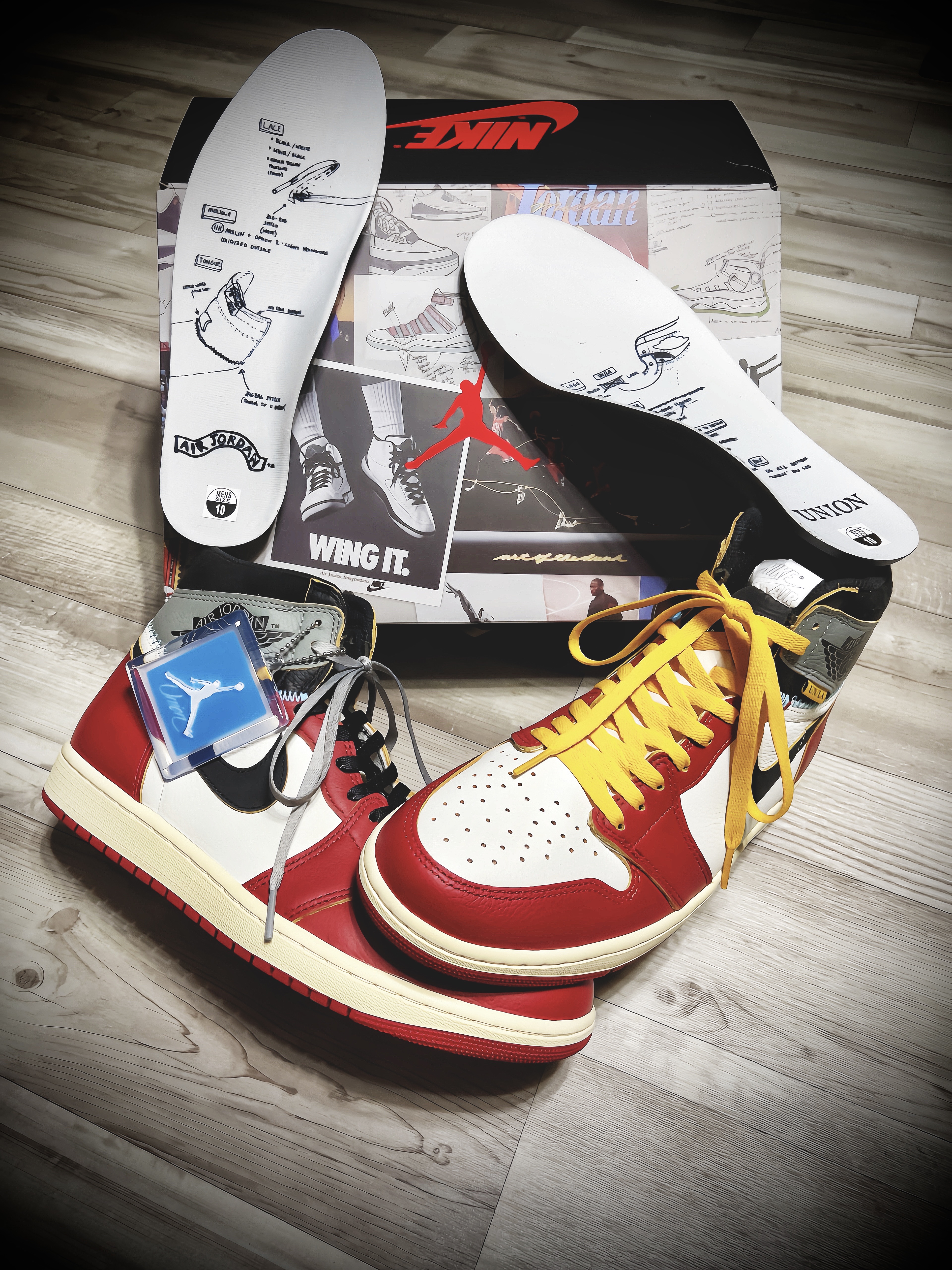 Jordan 1 x Union Retro High OG Chicago Shadow, Jordan x Union Everyday Essential 3.0 Crew Socks Sport Equator Blue 착용 스타일 - 3