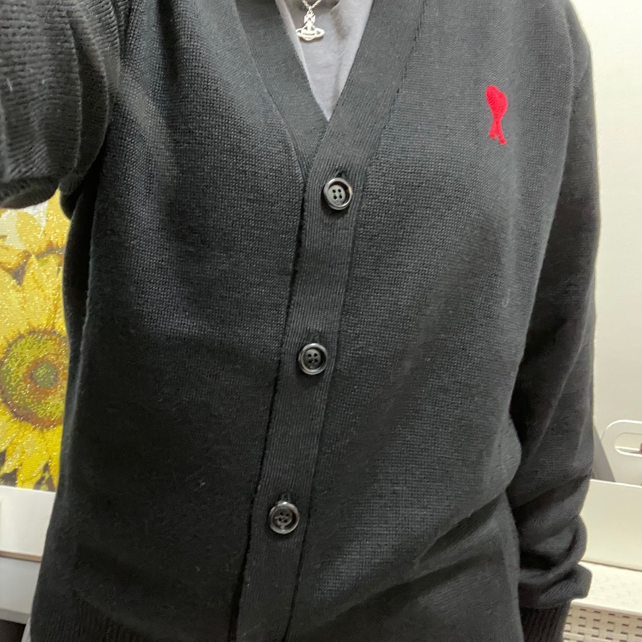 AMI de Coeur Wool Cardigan Black 착용 스타일 - 1