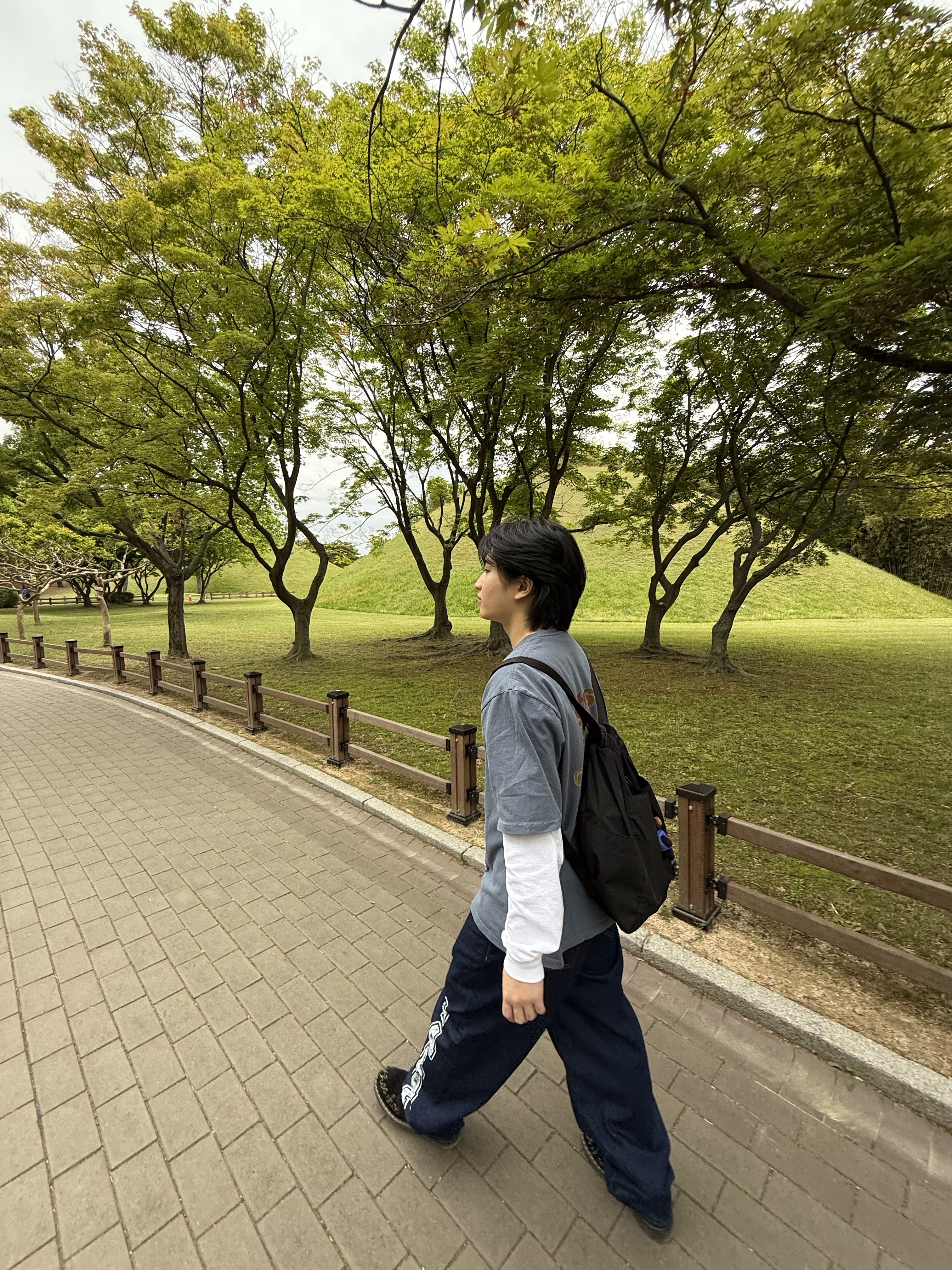 Stussy California Grown Pigment Dyed T-Shirt Navy, The North Face Purple Label Mountain Wind Day Pack Black 착용 스타일 - 2