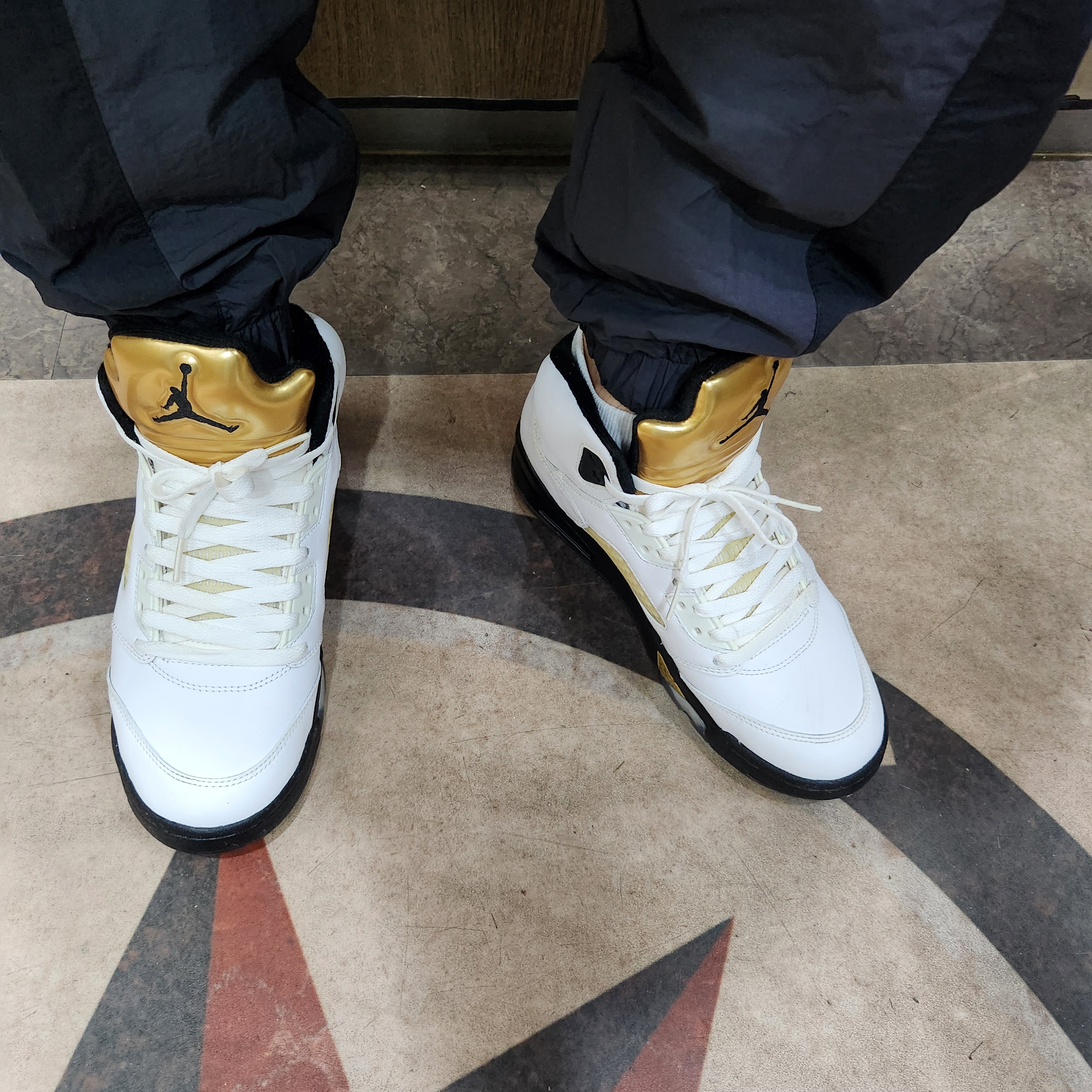 Jordan 5 Retro Olympic 2016, Nike Re-Issue Woven Pants Black Anthracite - US/EU 착용 스타일