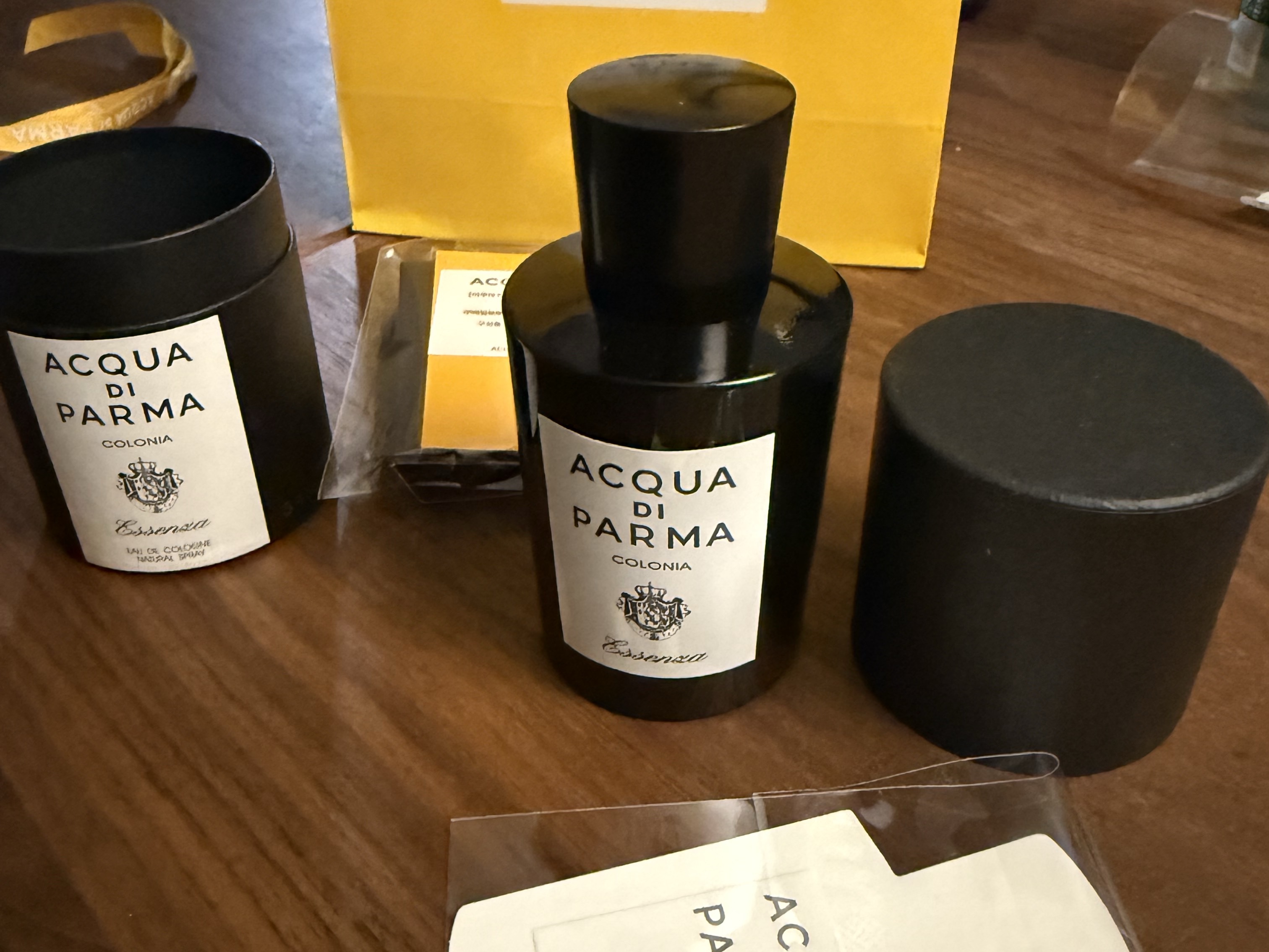 Acqua Di Parma Colonia Essenza Eau De Cologne 100ml 착용 스타일 - 1