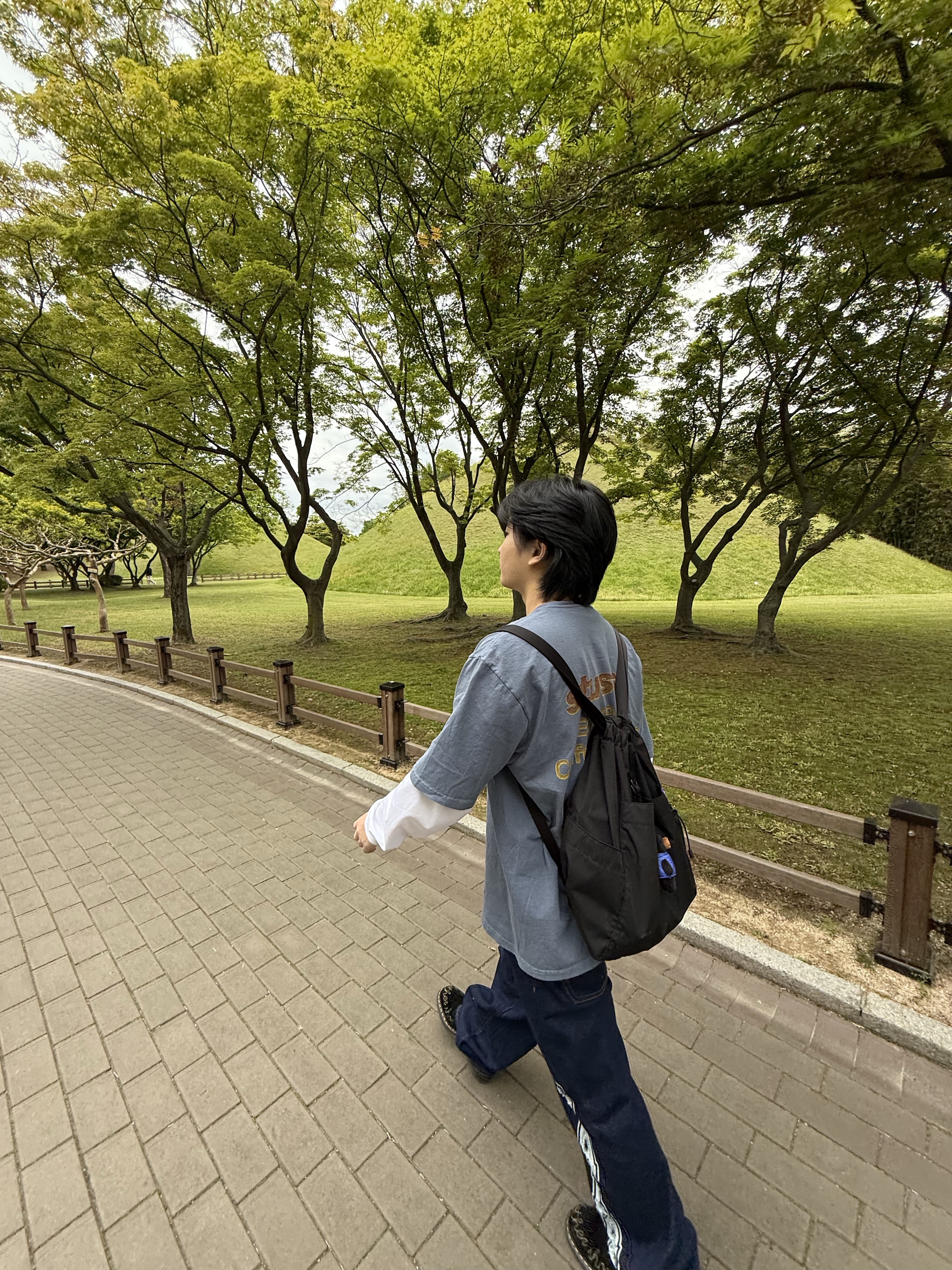 Stussy California Grown Pigment Dyed T-Shirt Navy, The North Face Purple Label Mountain Wind Day Pack Black 착용 스타일 - 1