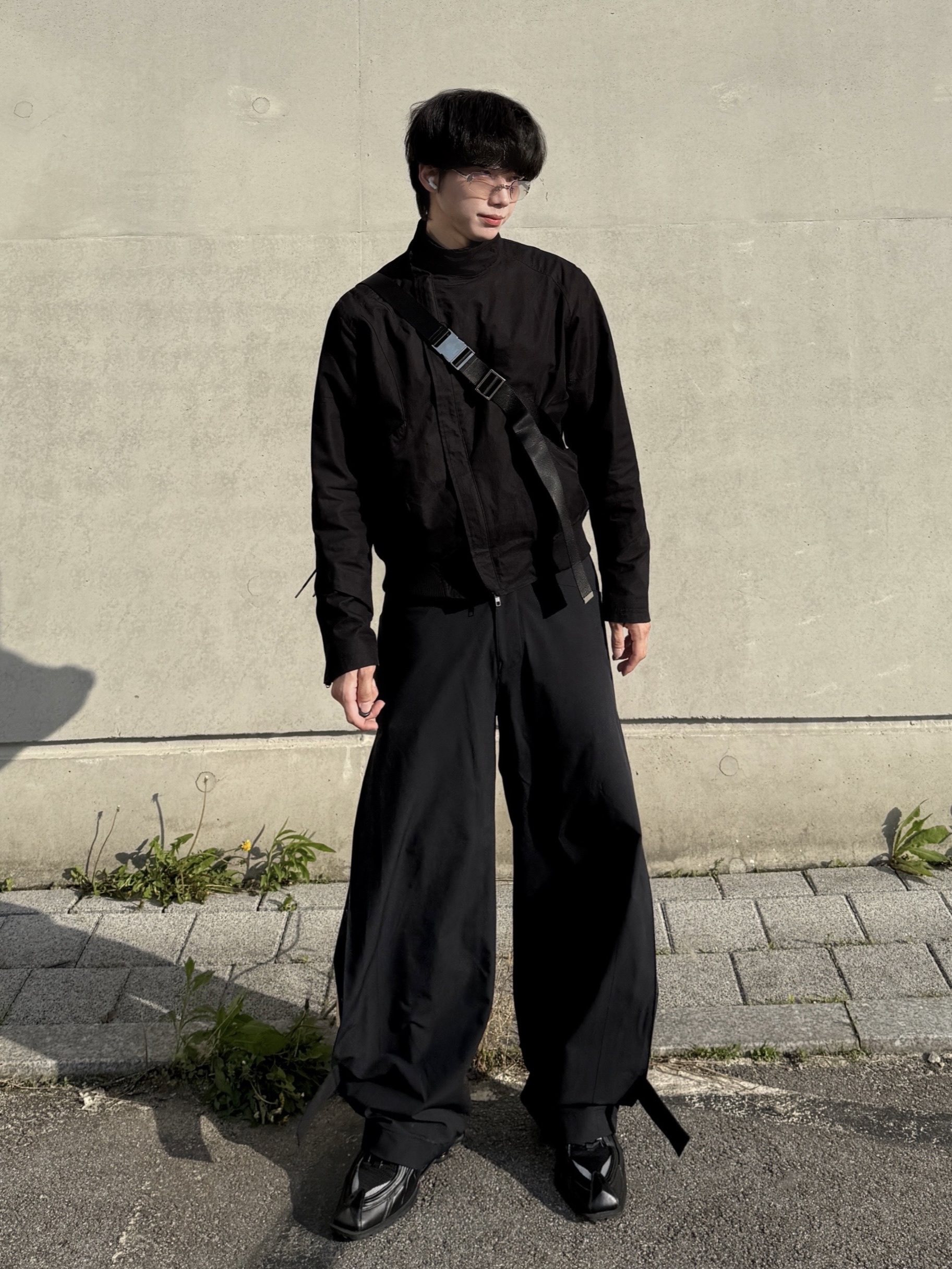 Nonnod Flexible Pants Black, Nike x Martine Rose Shox MR4 Black 착용 스타일 - 9