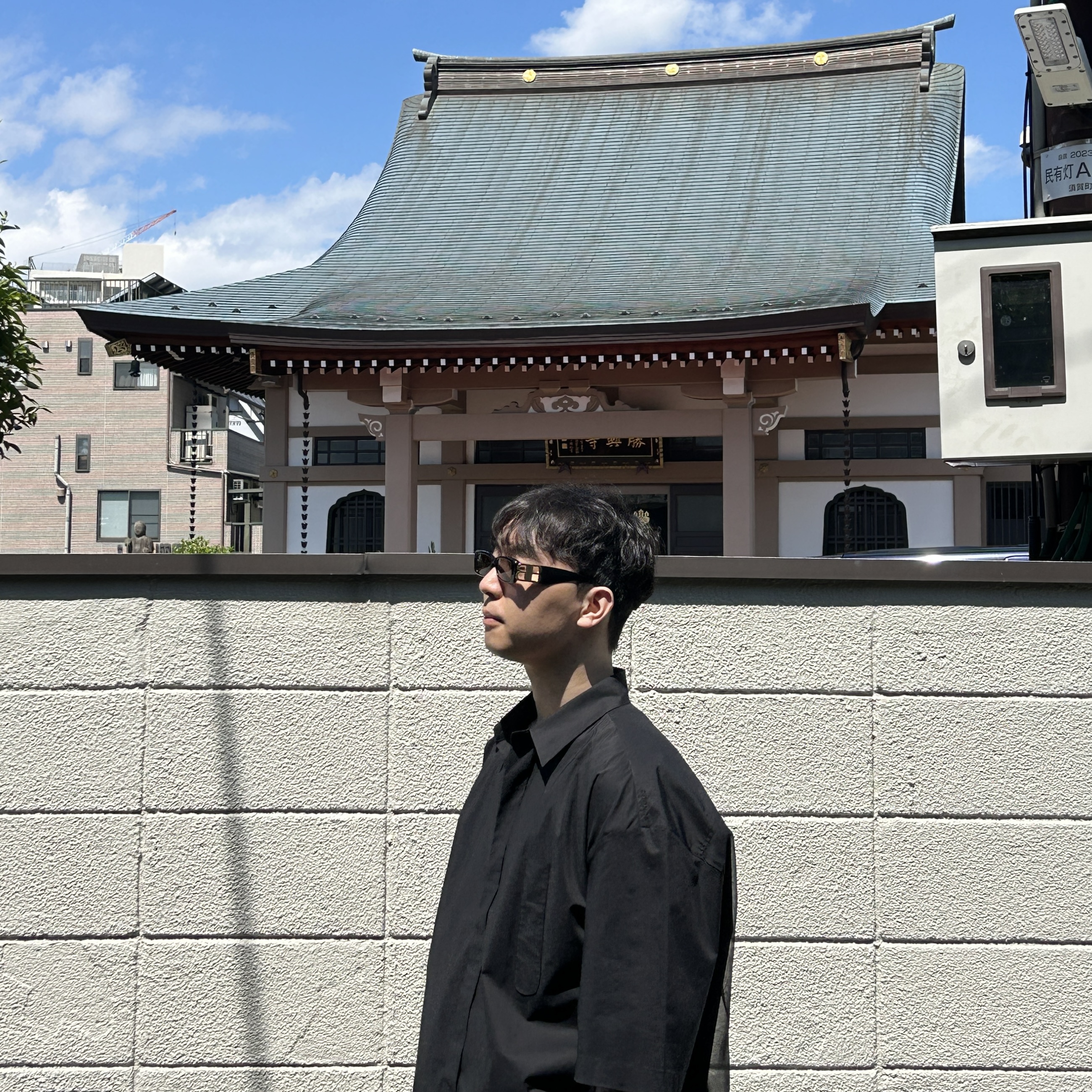 (W) Balenciaga Dynasty Rectangle Sunglasses Black 착용 스타일