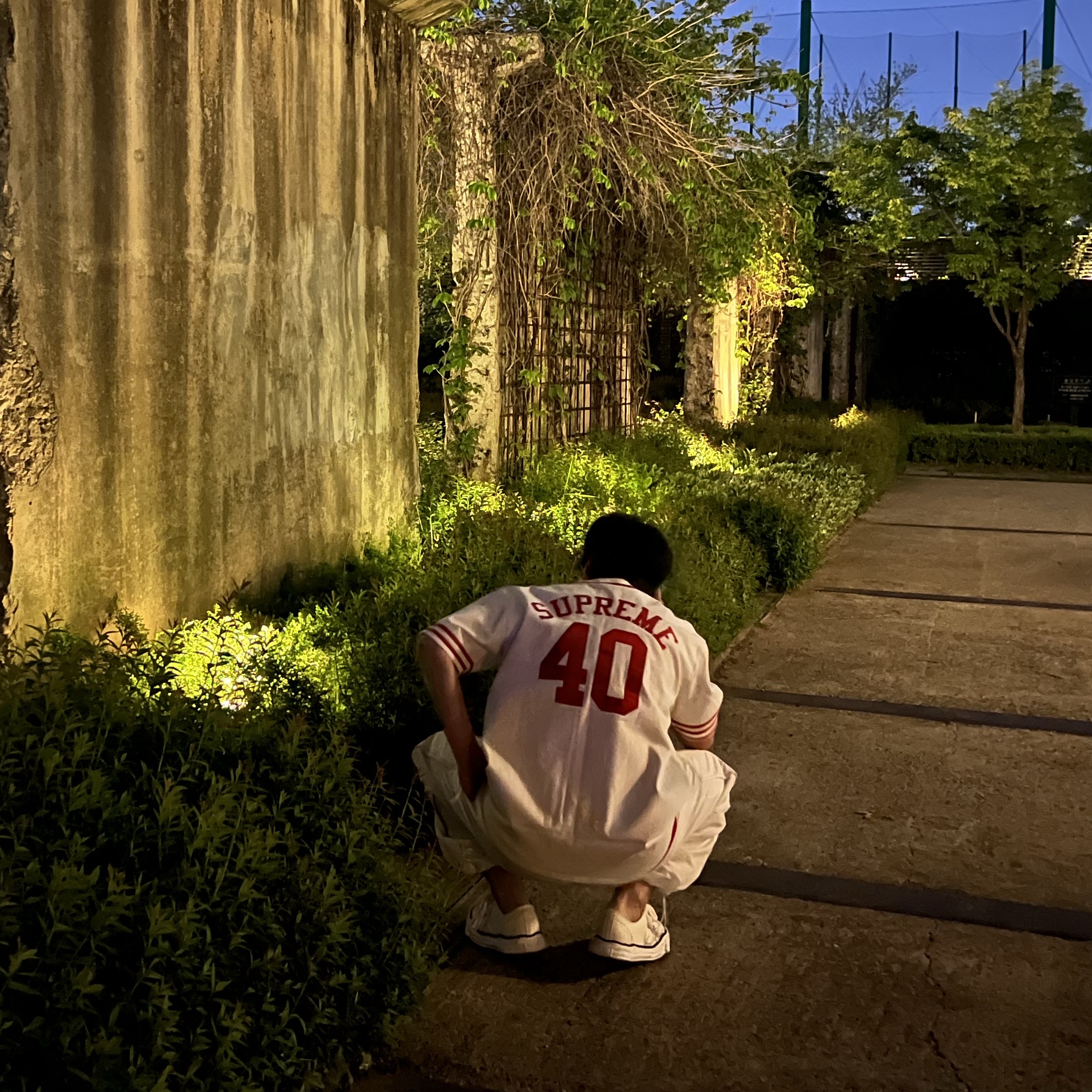 Supreme x 40 Acres Twill Baseball Jersey Natural - 25SS, Supreme x Nike Ripstop Track Pants White - 24SS 착용 스타일 - 2