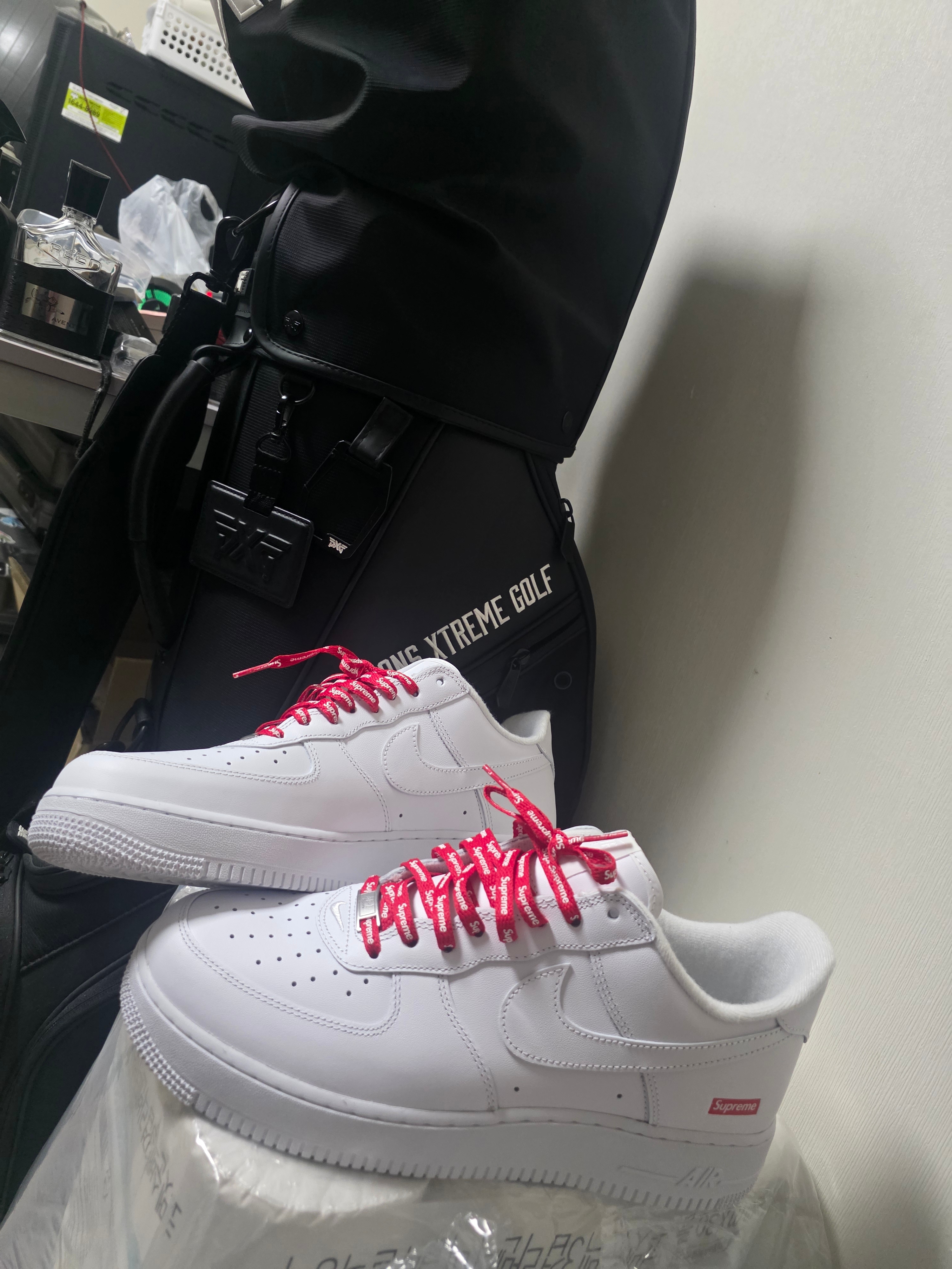 Nike x Supreme Air Force 1 Low White 착용 스타일