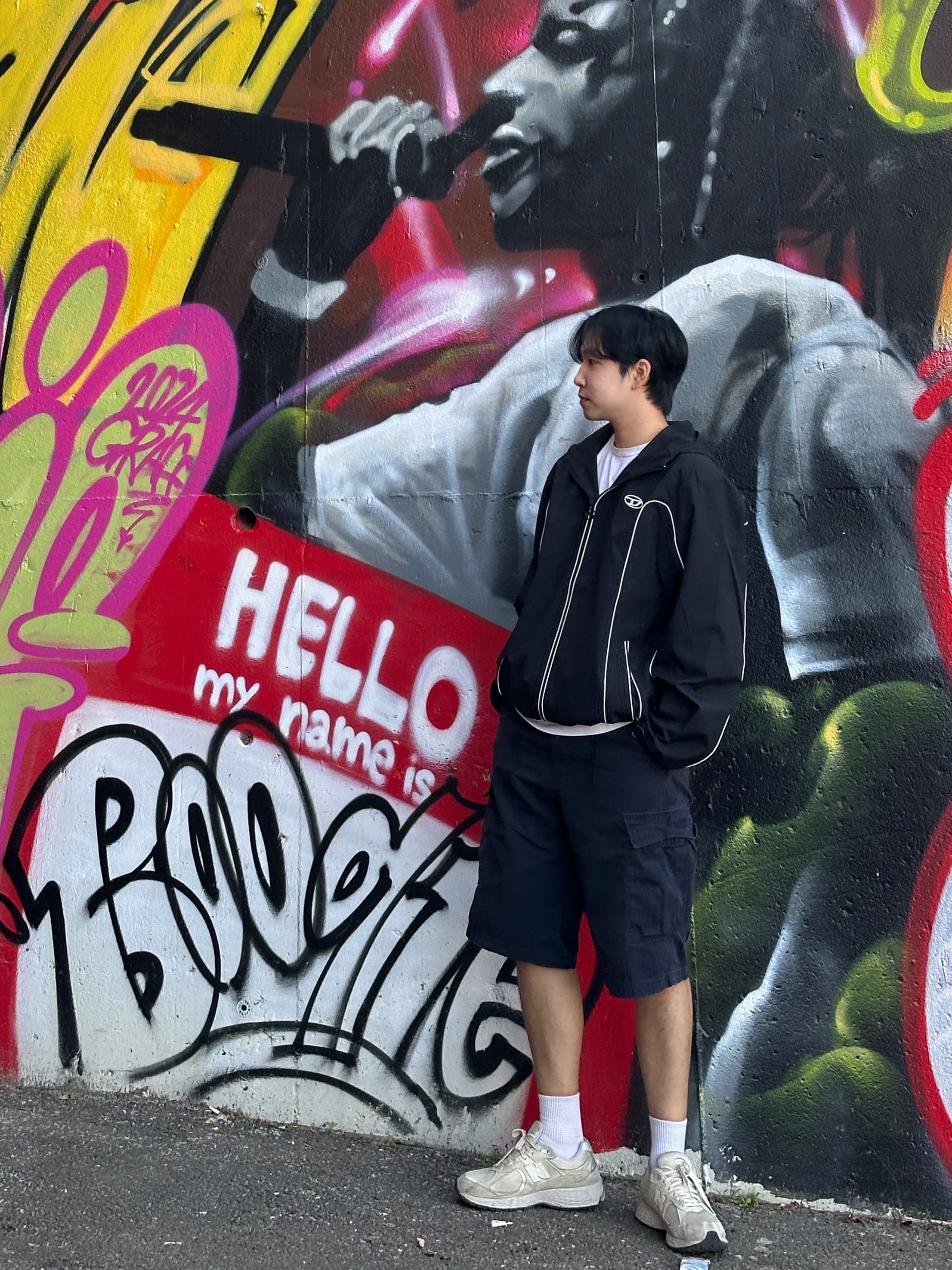 Diesel J-Hives Windbreaker with Contrast Piping Black 착용 스타일