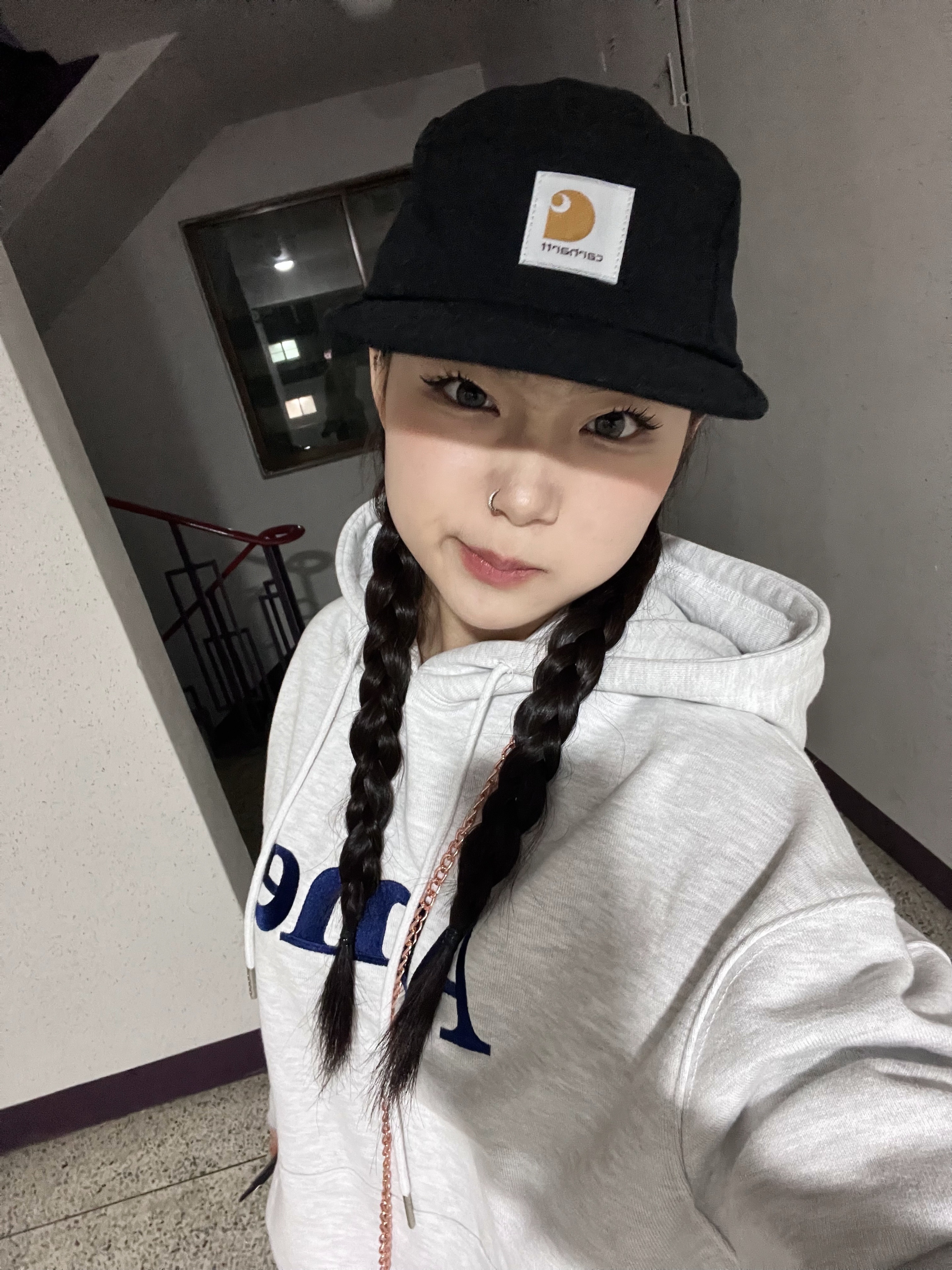 (W) Nike Air Max Dn8 Hyper Pink Black, Carhartt WIP Backley Cap Black 착용 스타일 - 2