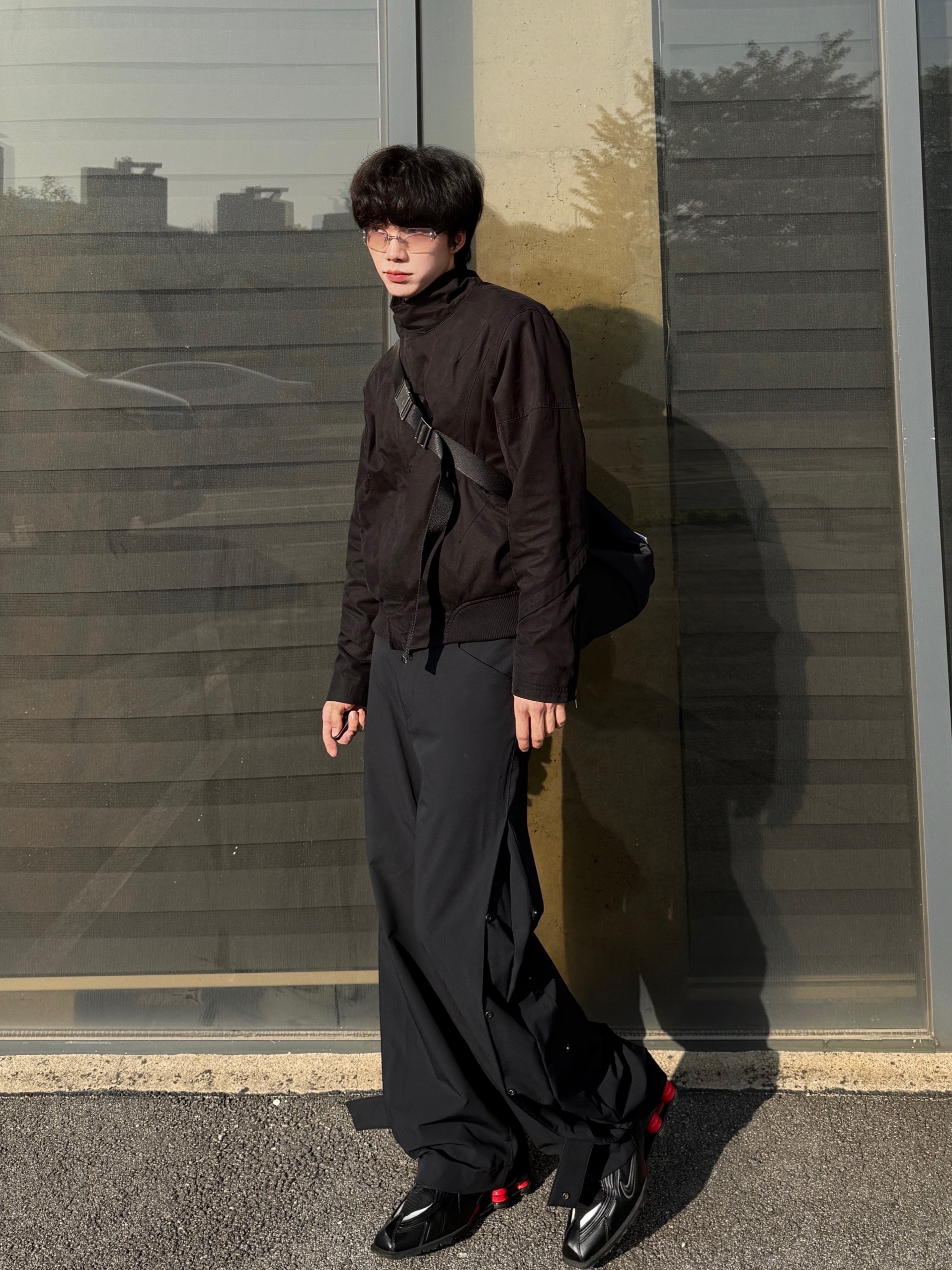 Nonnod Flexible Pants Black, Nike x Martine Rose Shox MR4 Black 착용 스타일 - 2