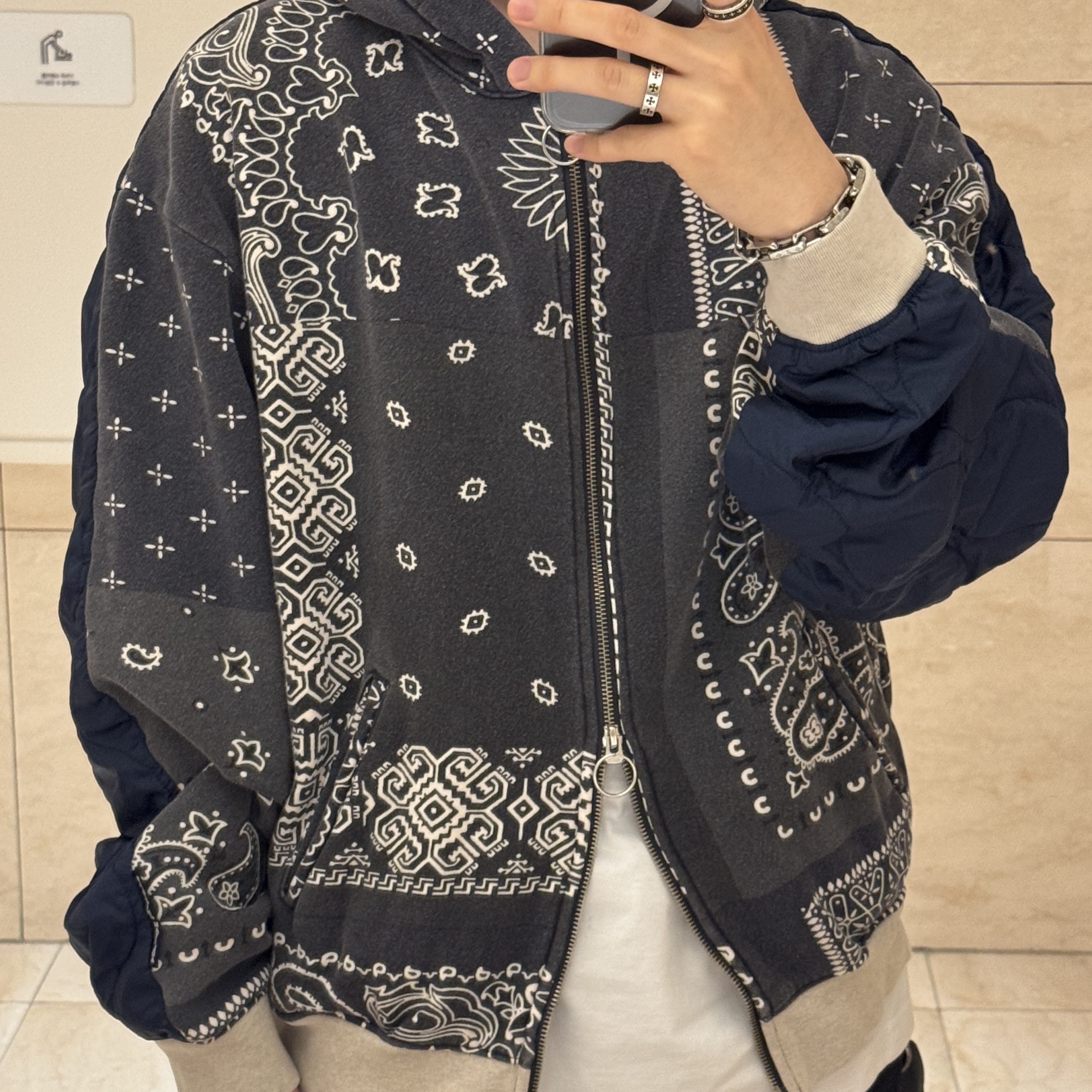 Kapital Fleece Bandana Bivouac Hooded Blouson Black, Louis Vuitton Monogram Chain Bracelet Silver 착용 스타일