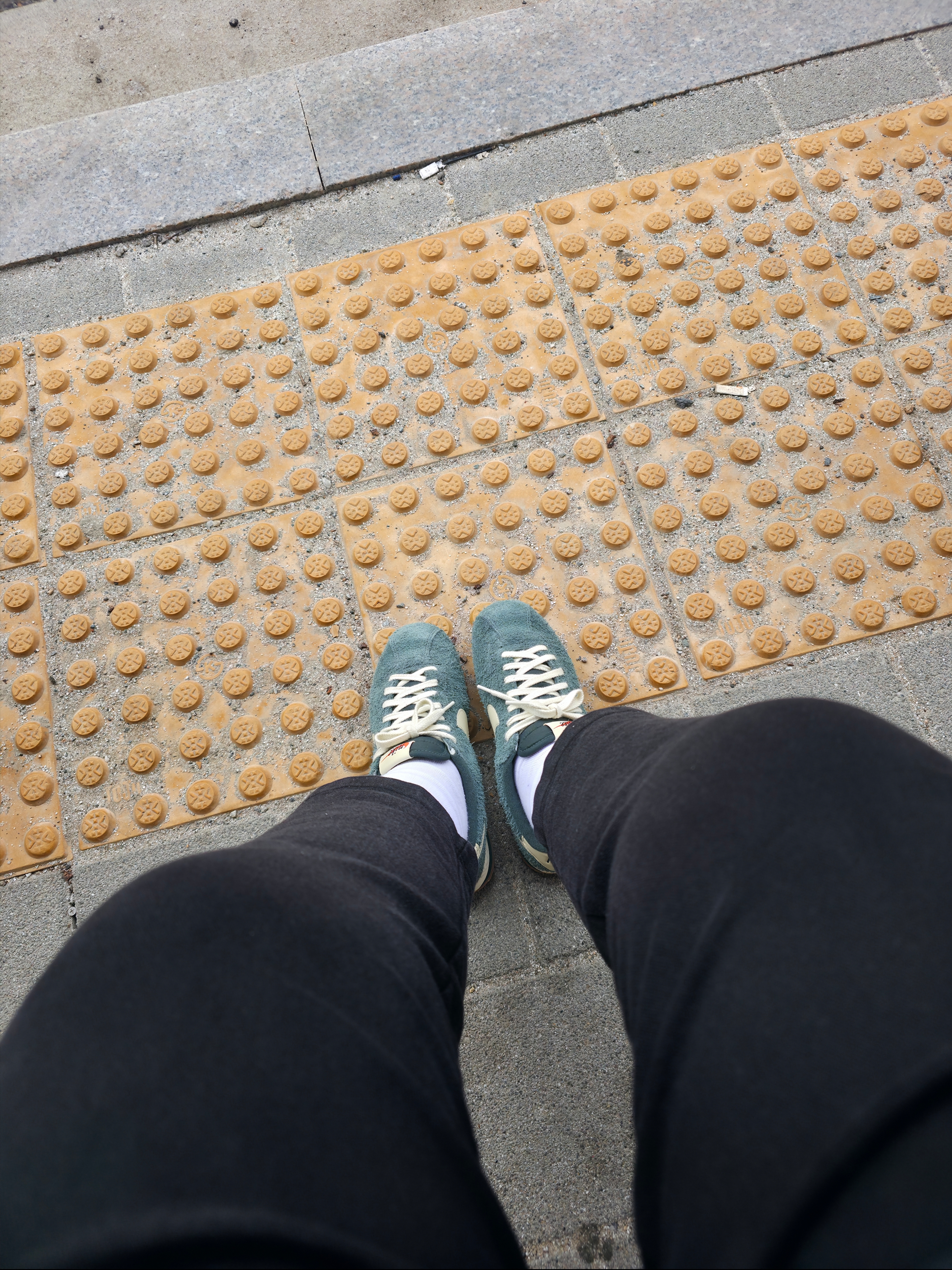 (W) Nike Cortez Vintage Suede Vintage Green Gum Medium Brown 착용 스타일
