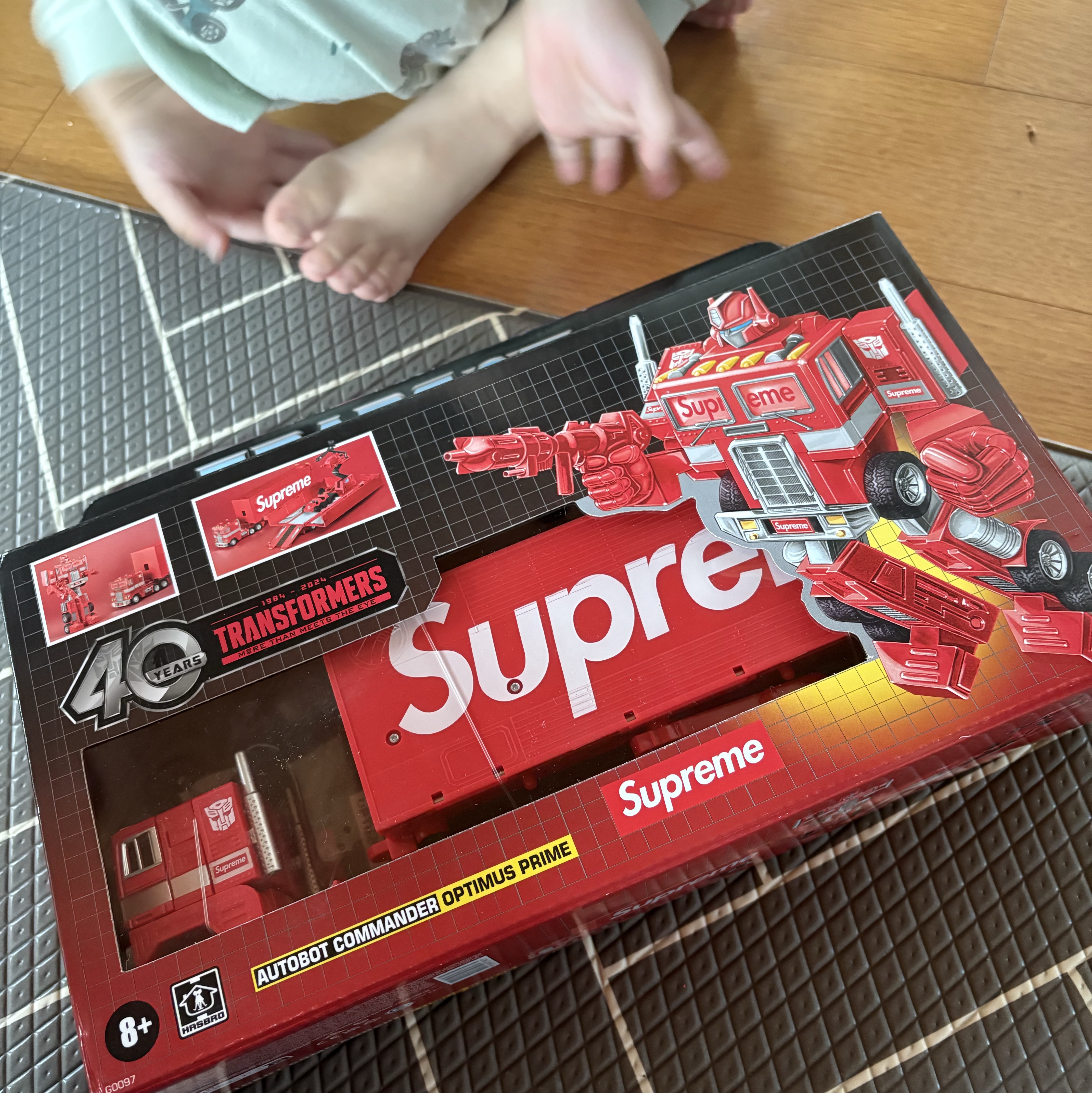 Supreme x Transformers G1 Optimus Prime Figure Red - 25SS (Korean Ver.), (TD) Jordan 4 Retro Fear 2024 착용 스타일 - 2