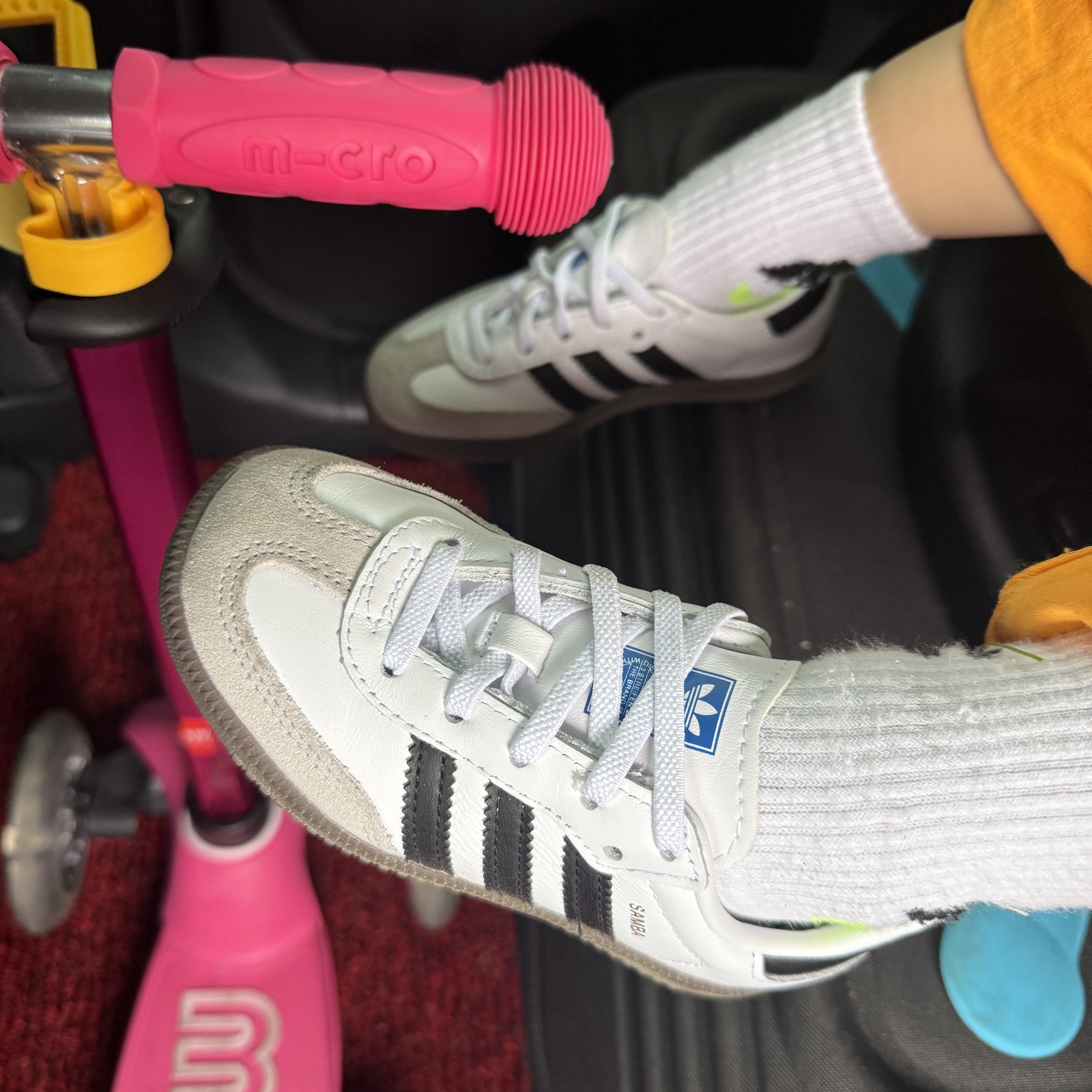 (Infant) Adidas Samba OG Cloud White Core Black 착용 스타일