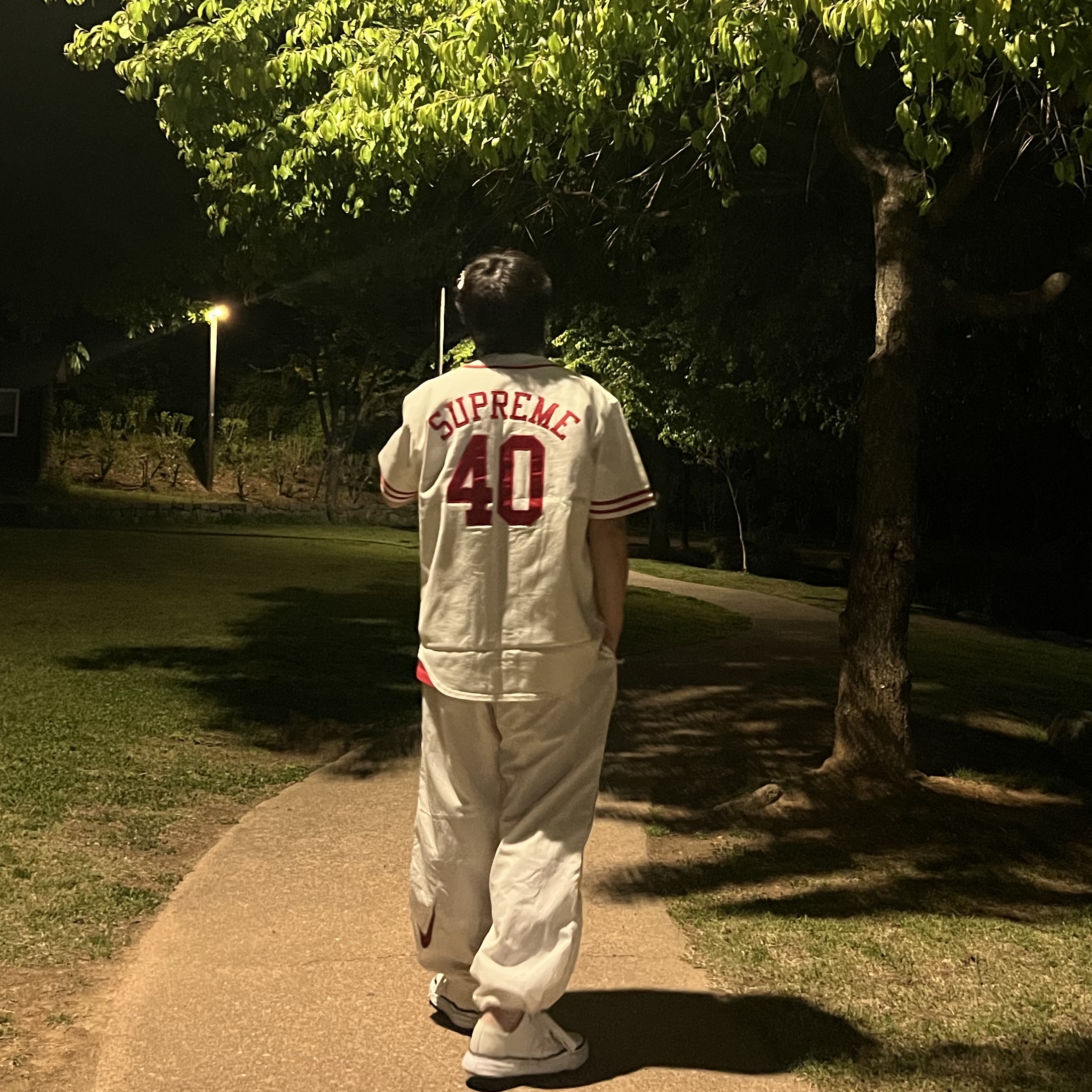 Supreme x 40 Acres Twill Baseball Jersey Natural - 25SS, Supreme x Nike Ripstop Track Pants White - 24SS 착용 스타일 - 2