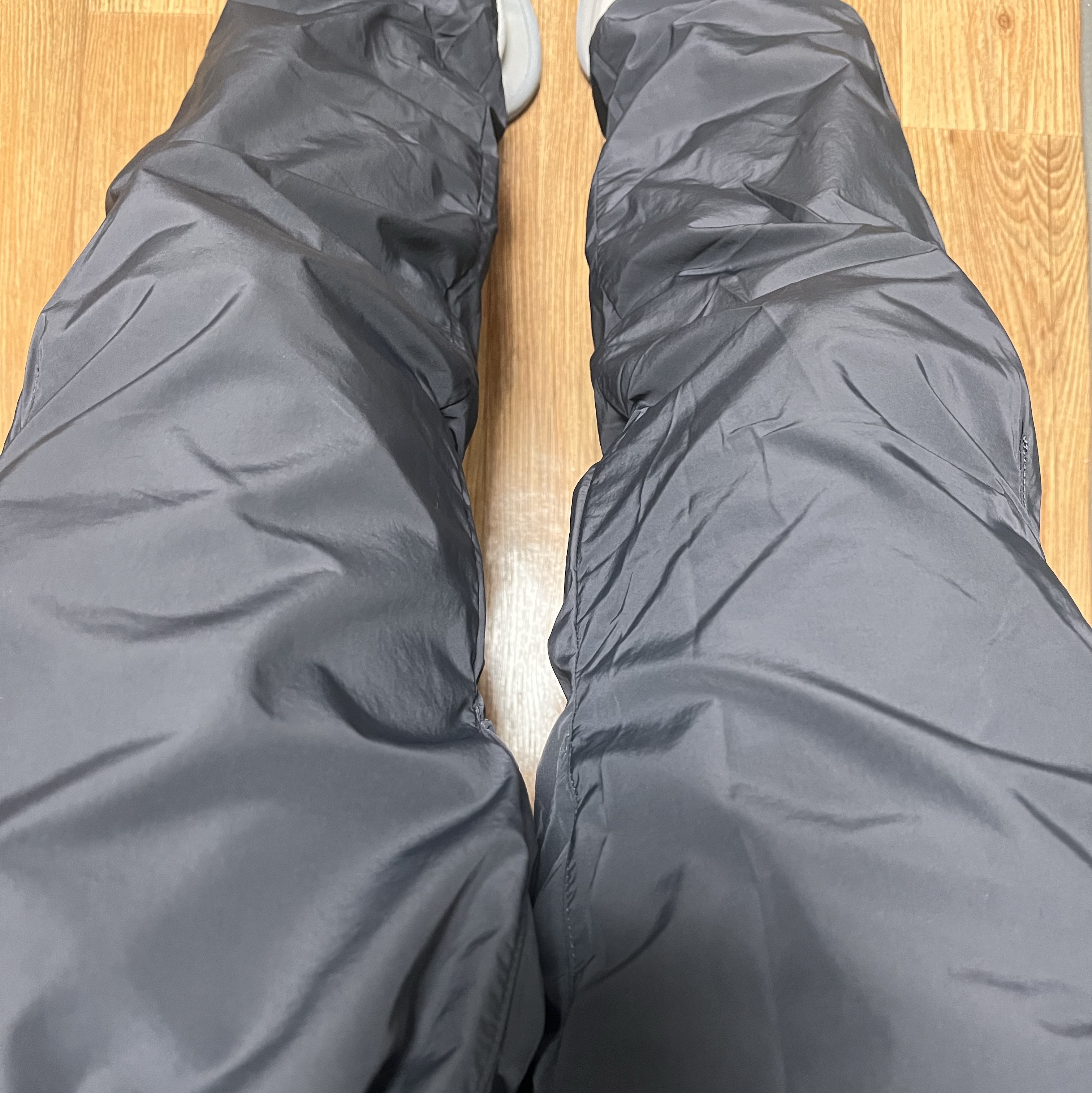 Nike x Drake Nocta Woven Track Pants Anthracite (FN7668-060) 착용 스타일
