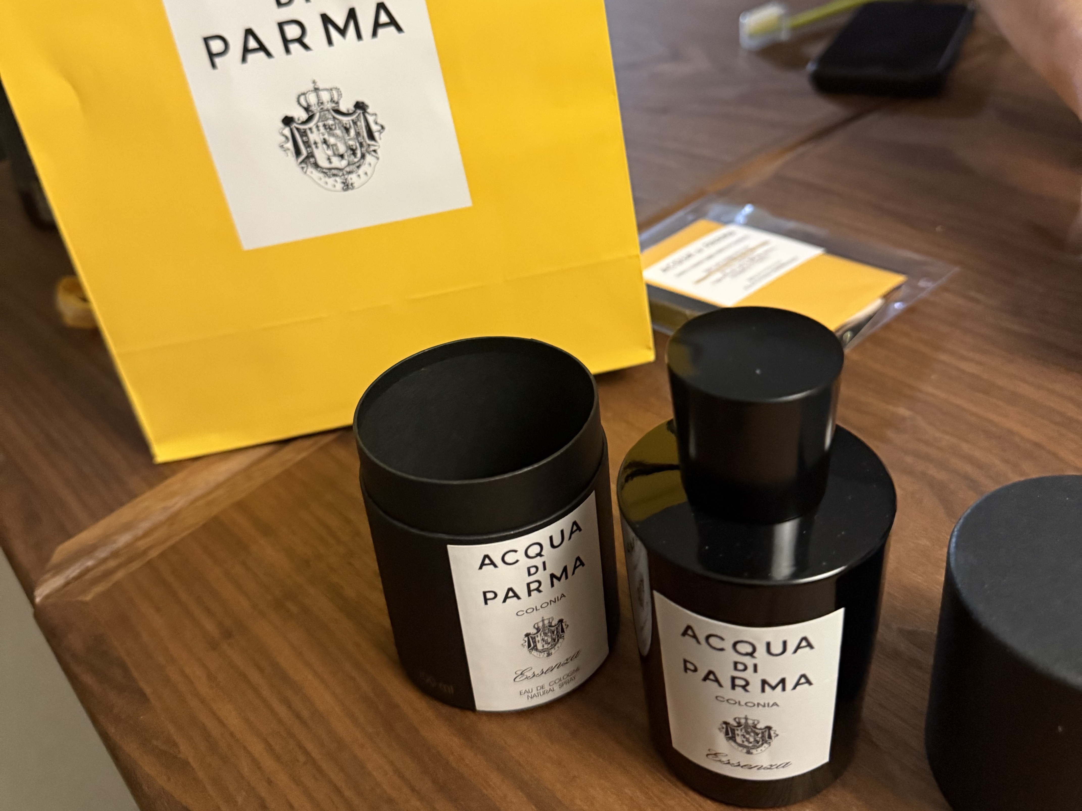Acqua Di Parma Colonia Essenza Eau De Cologne 100ml 착용 스타일 - 2