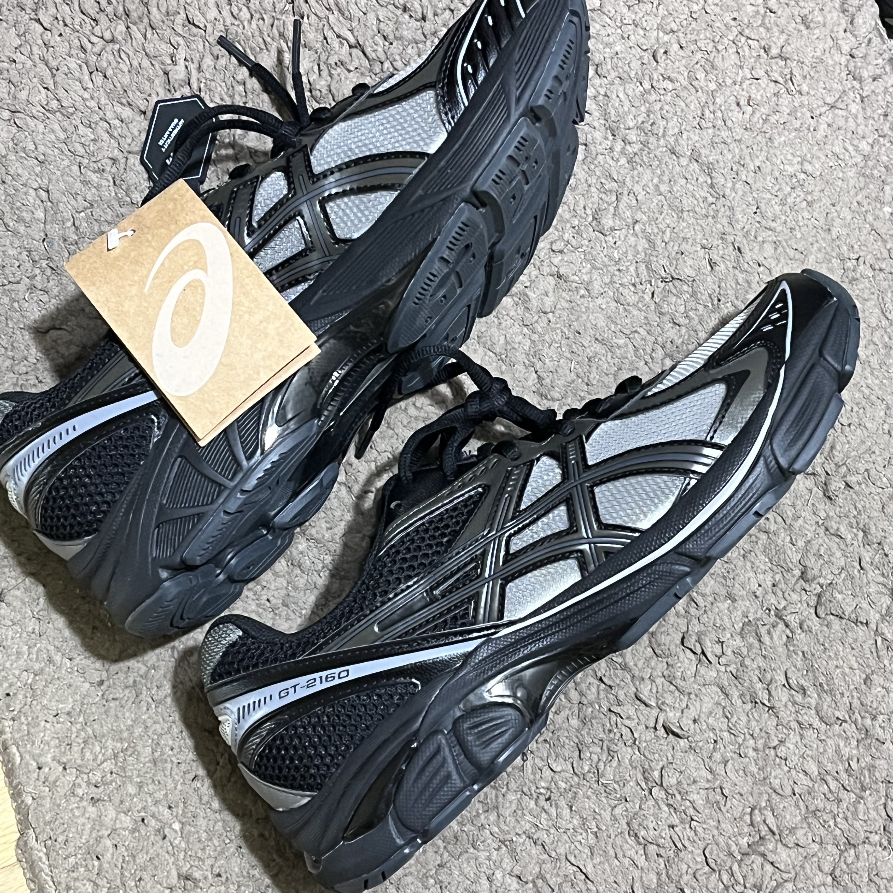 Asics x Above The Clouds GT-2160 Black Gunmetal 착용 스타일 - 1