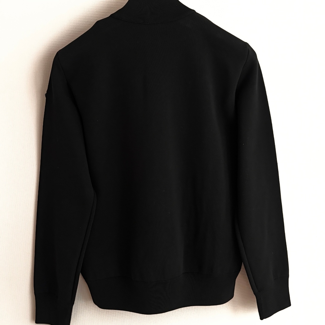 Moncler Crepe Cotton Zip-Up Cardigan Black - 25SS 착용 스타일 - 2