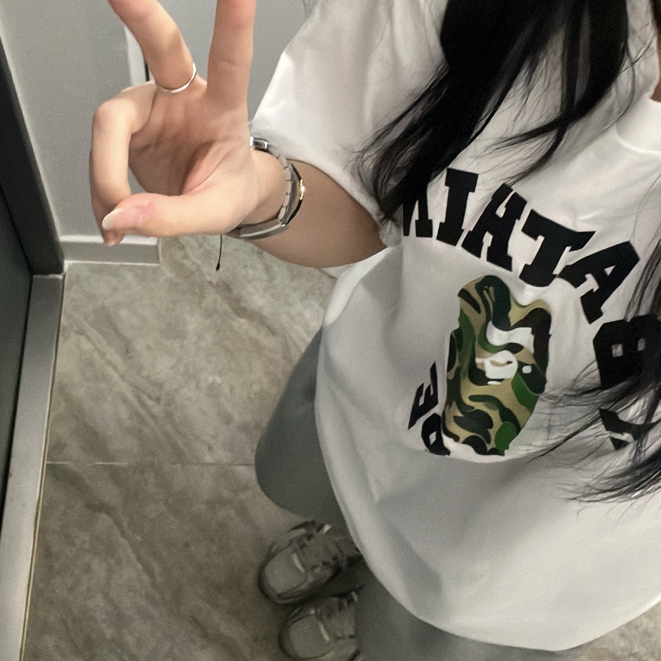 Asics Jog 100 S White Black - 2E Wide, BAPE ABC Camo College T-Shirt White Green 착용 스타일 - 2