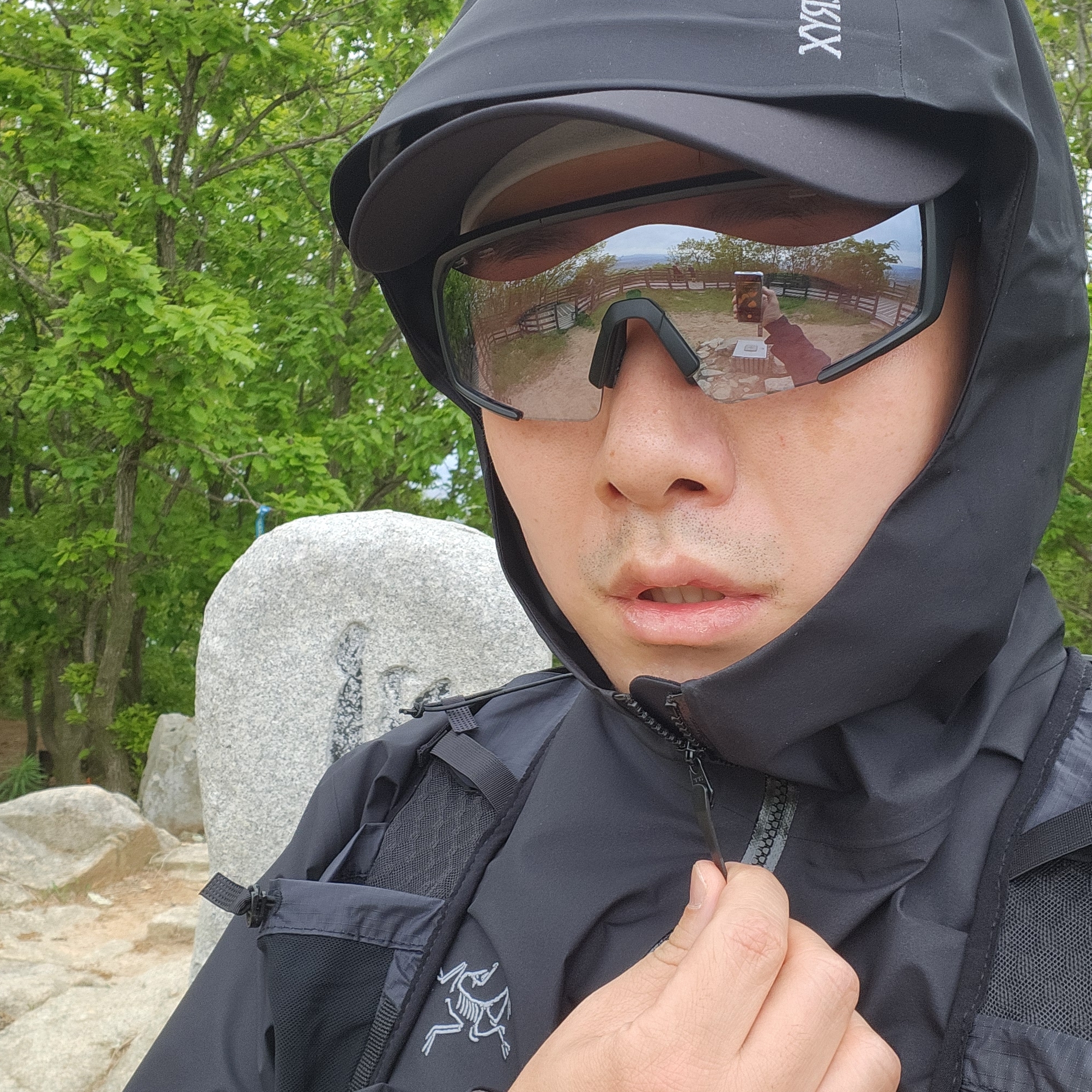 Arc'teryx Beta Jacket Black, Arc'teryx Gamma Quick Dry Pants Void 착용 스타일