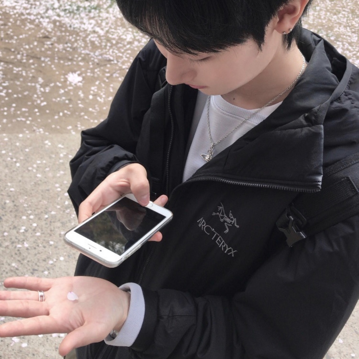 Arc'teryx Atom LT Hoody Black, Sansan Gear Slash Jersey Sky Blue - 23FW 착용 스타일 - 1