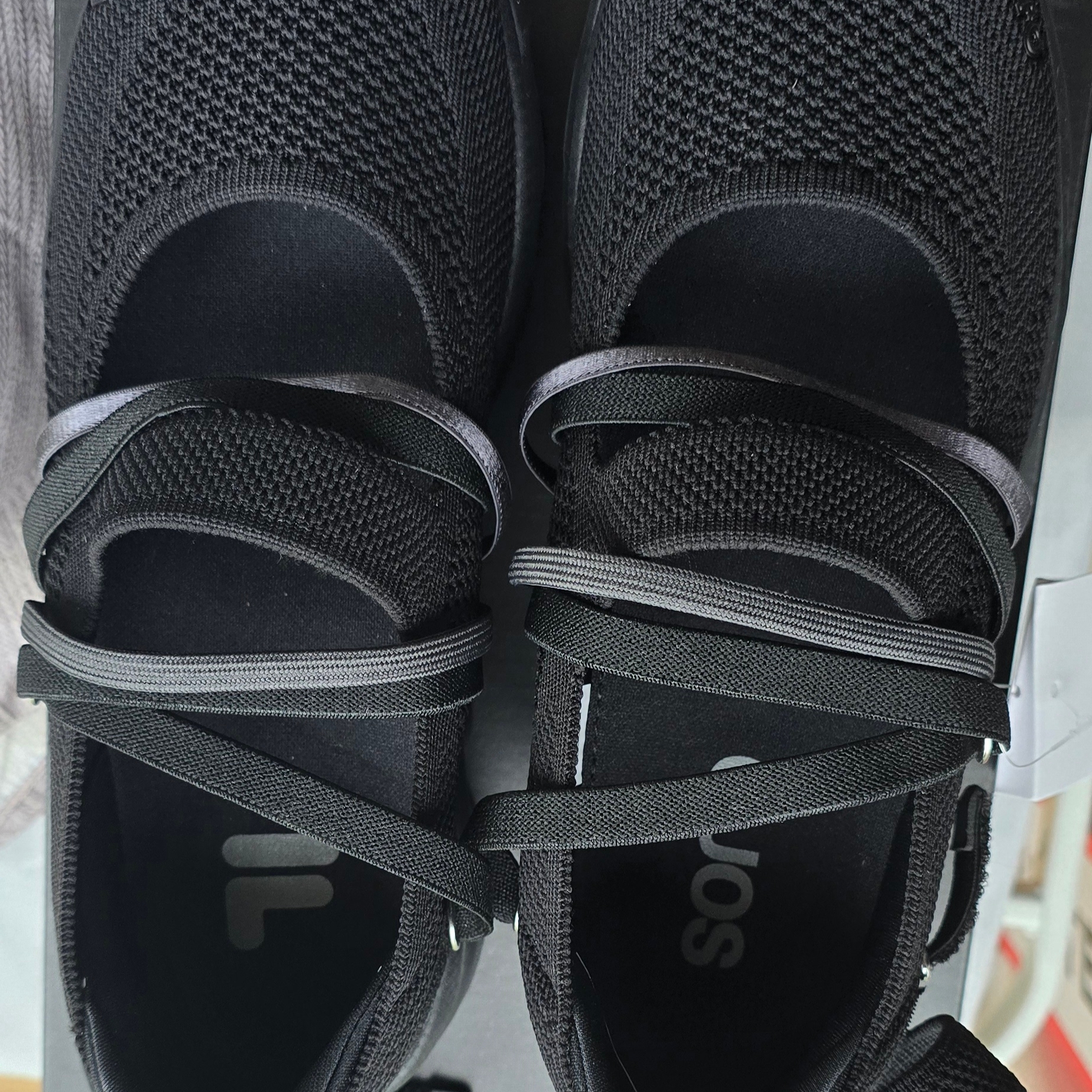 (W) Fila x Ojos RGB Pier 3.0 MJ Black 착용 스타일 - 2