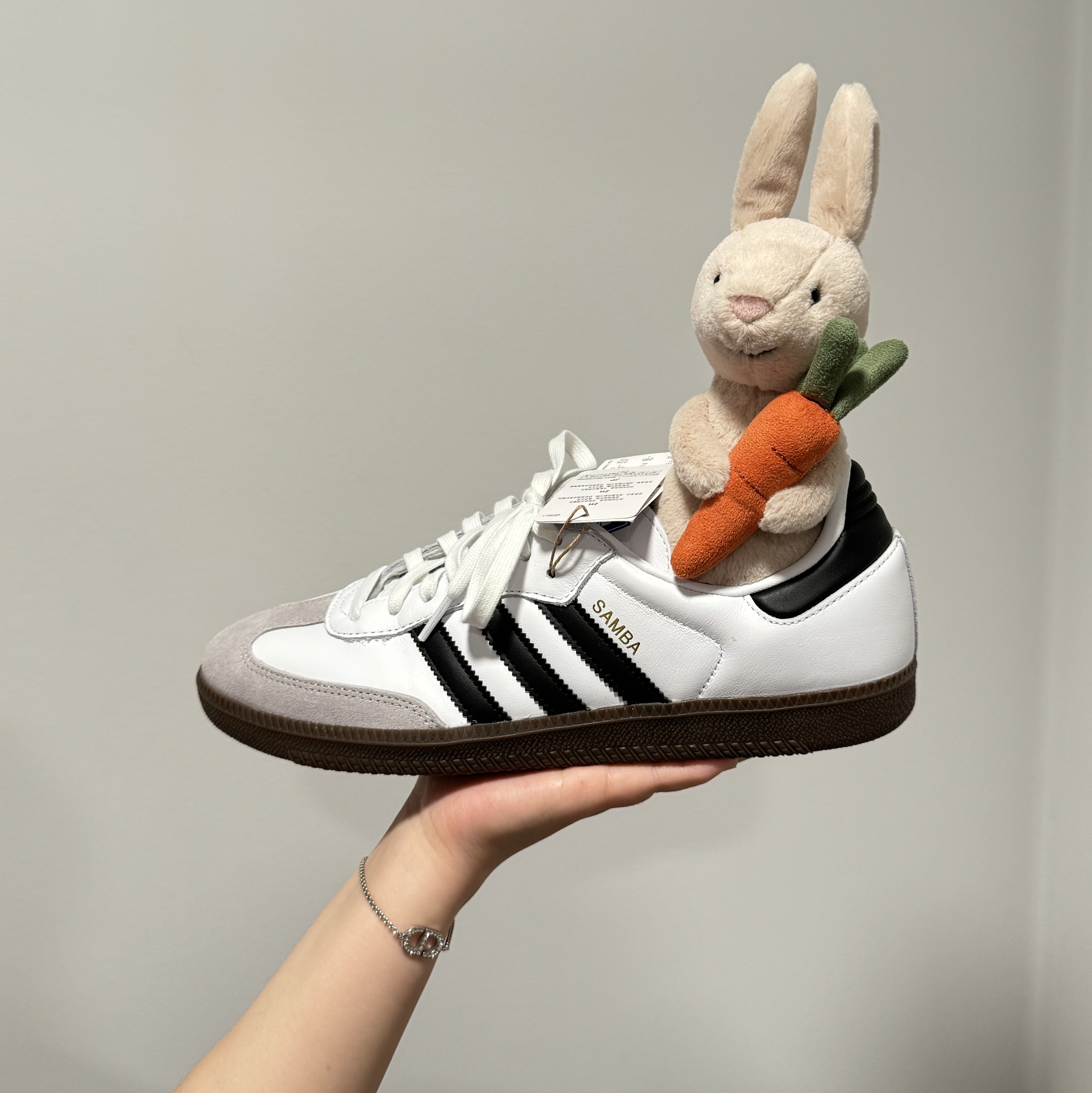 Adidas Samba OG Cloud White 착용 스타일