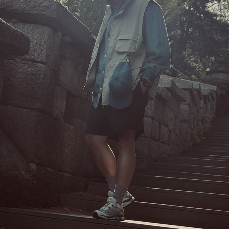 Salomon XT-4 OG Sharkskin Dawn Blue, Nike NRG ACG Trail Shorts Black - Asia 착용 스타일