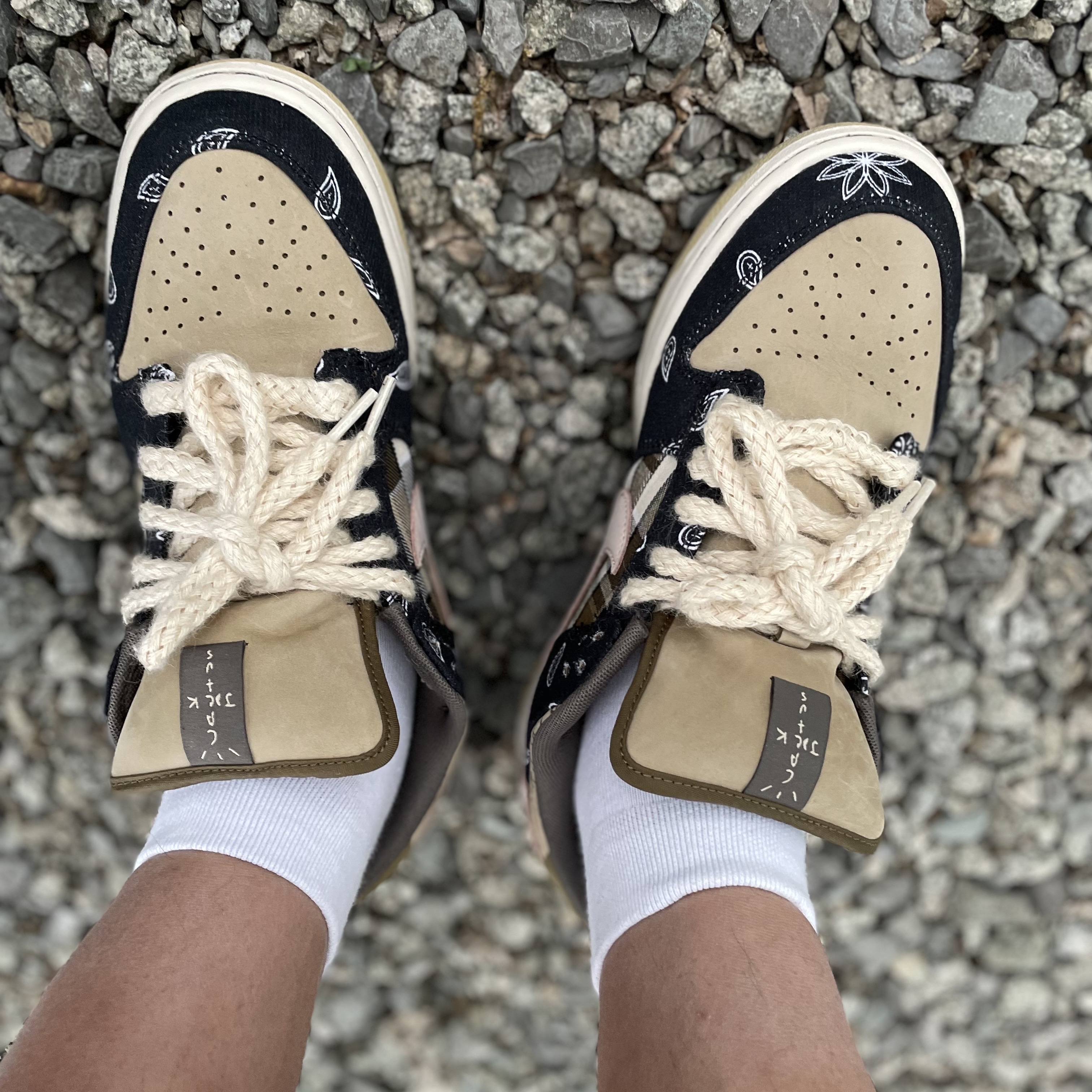 Nike x Travis Scott SB Dunk Low 착용 스타일