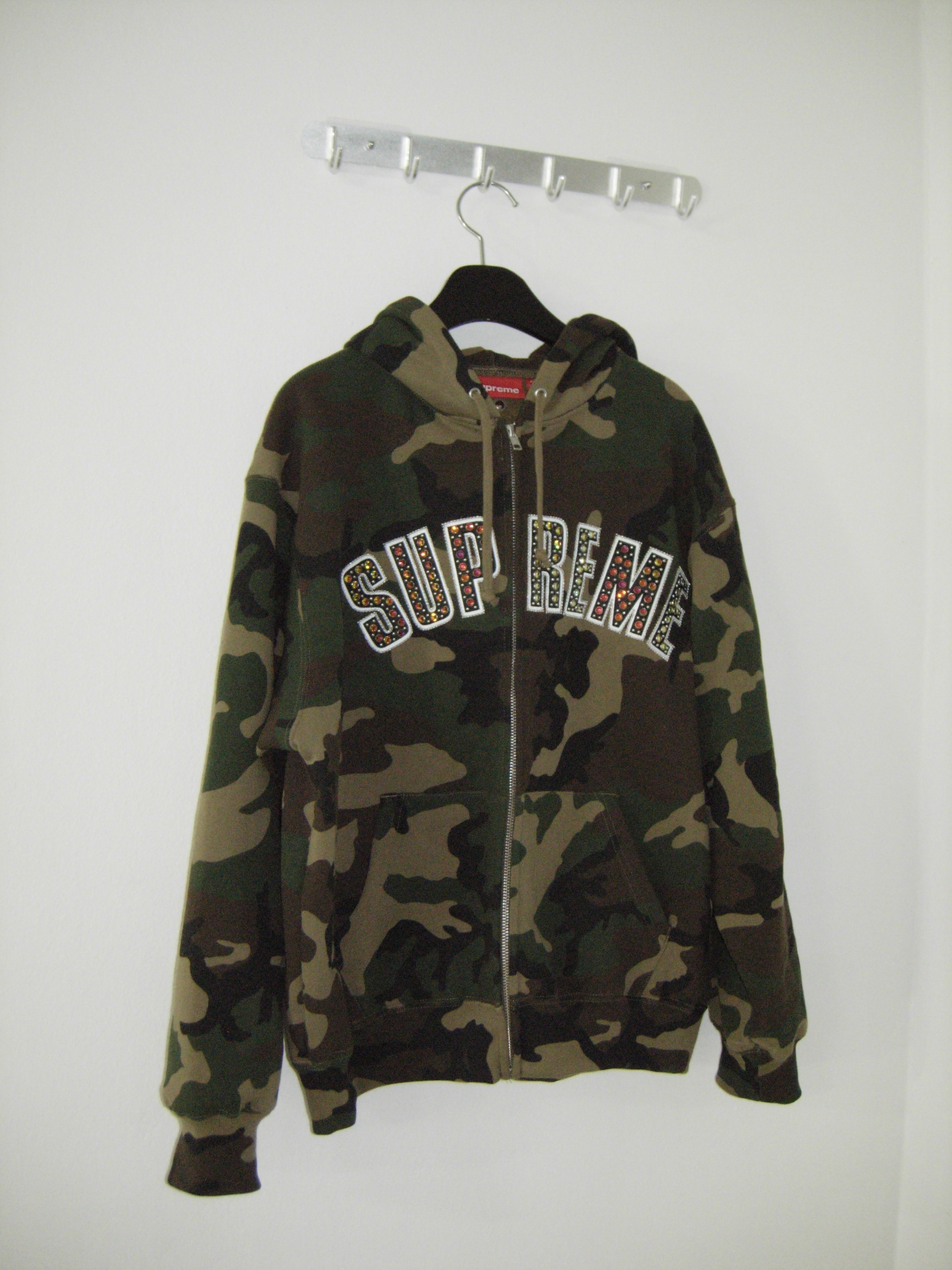 Supreme x B.B. Simon Zip Up Hooded Sweatshirt Woodland Camo - 25SS 착용 스타일