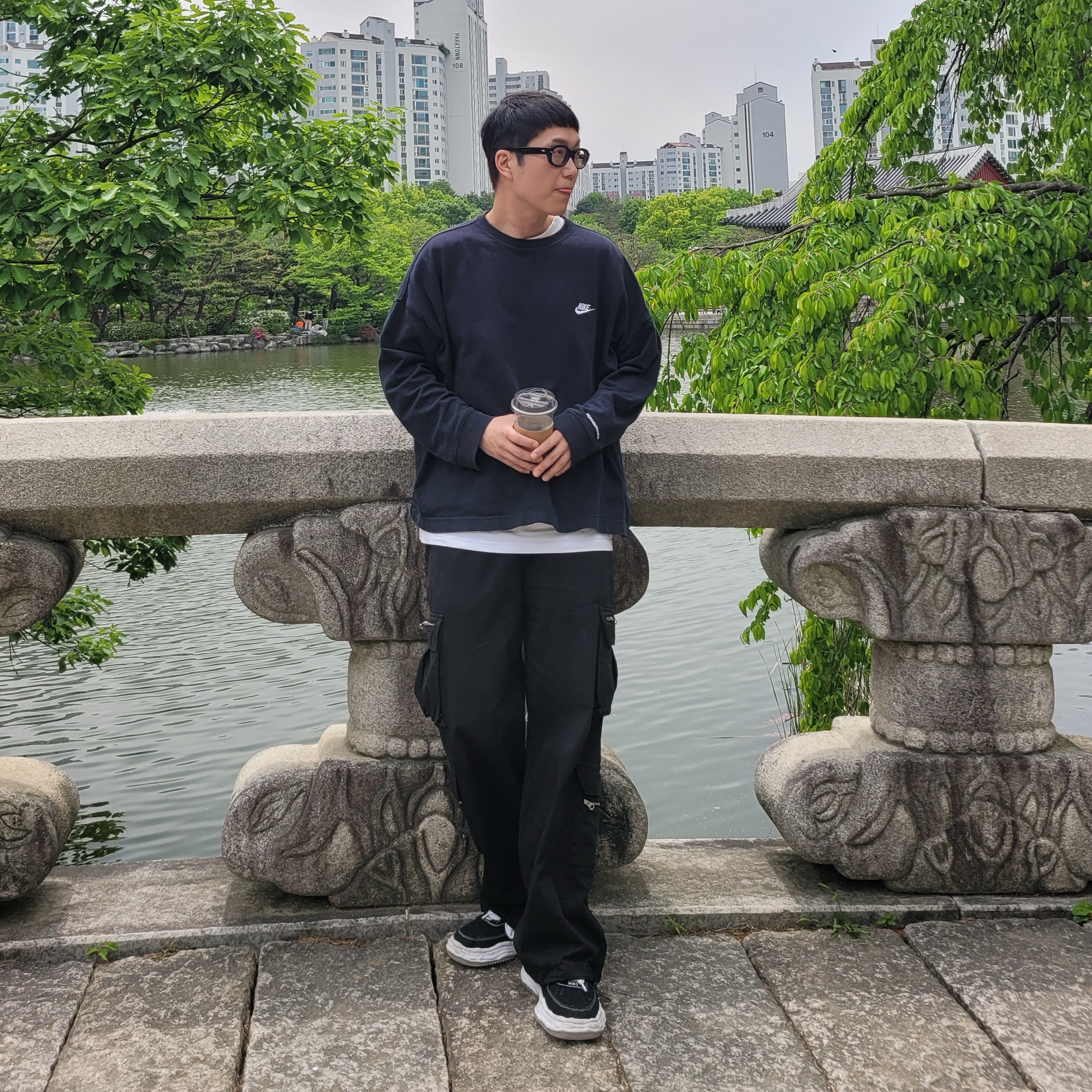Nike x Peaceminusone LS T-Shirt Black (DR0098-010), Maison Mihara Yasuhiro Wayne OG Sole Canvas Low-top Sneakers Black 착용 스타일