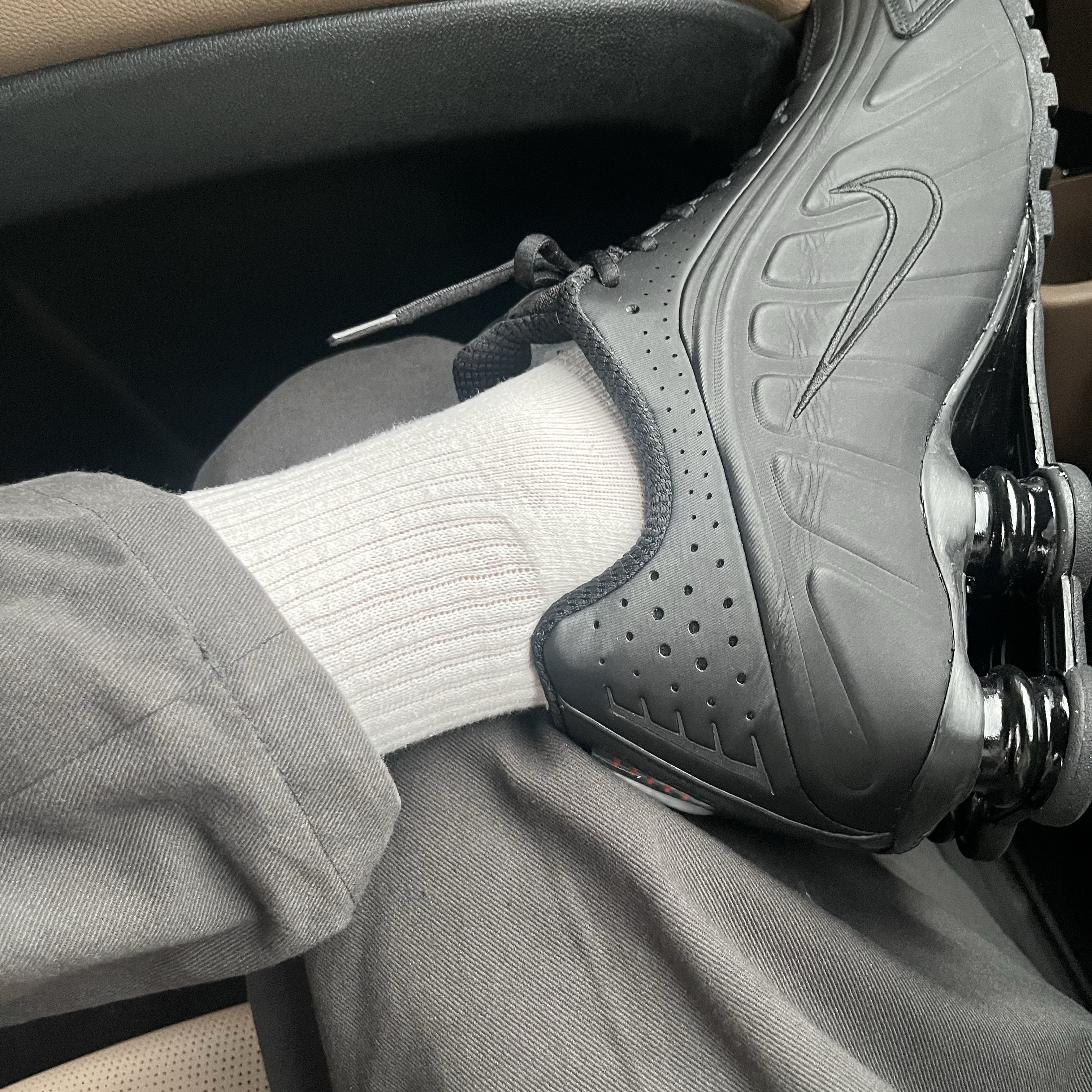 (W) Nike Shox R4 Black 착용 스타일