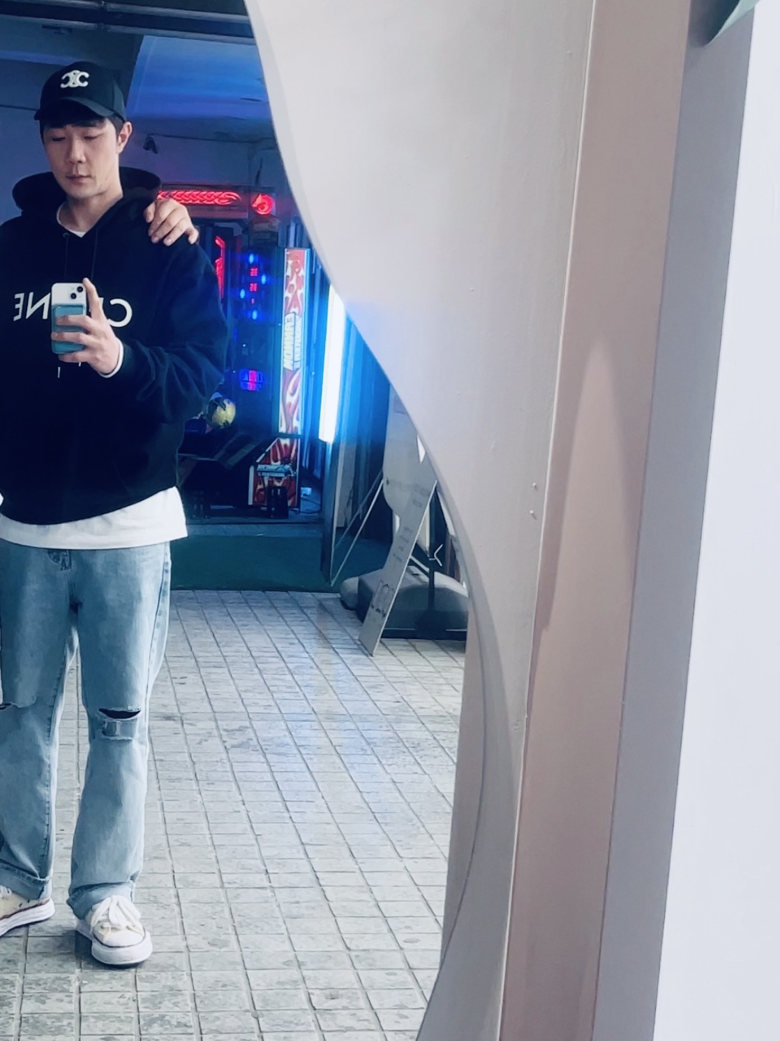 Maison Mihara Yasuhiro Peterson OG Sole Canvas Low-top Sneakers Natural, Celine Loose Hoodie in Cotton Fleece Black White 착용 스타일