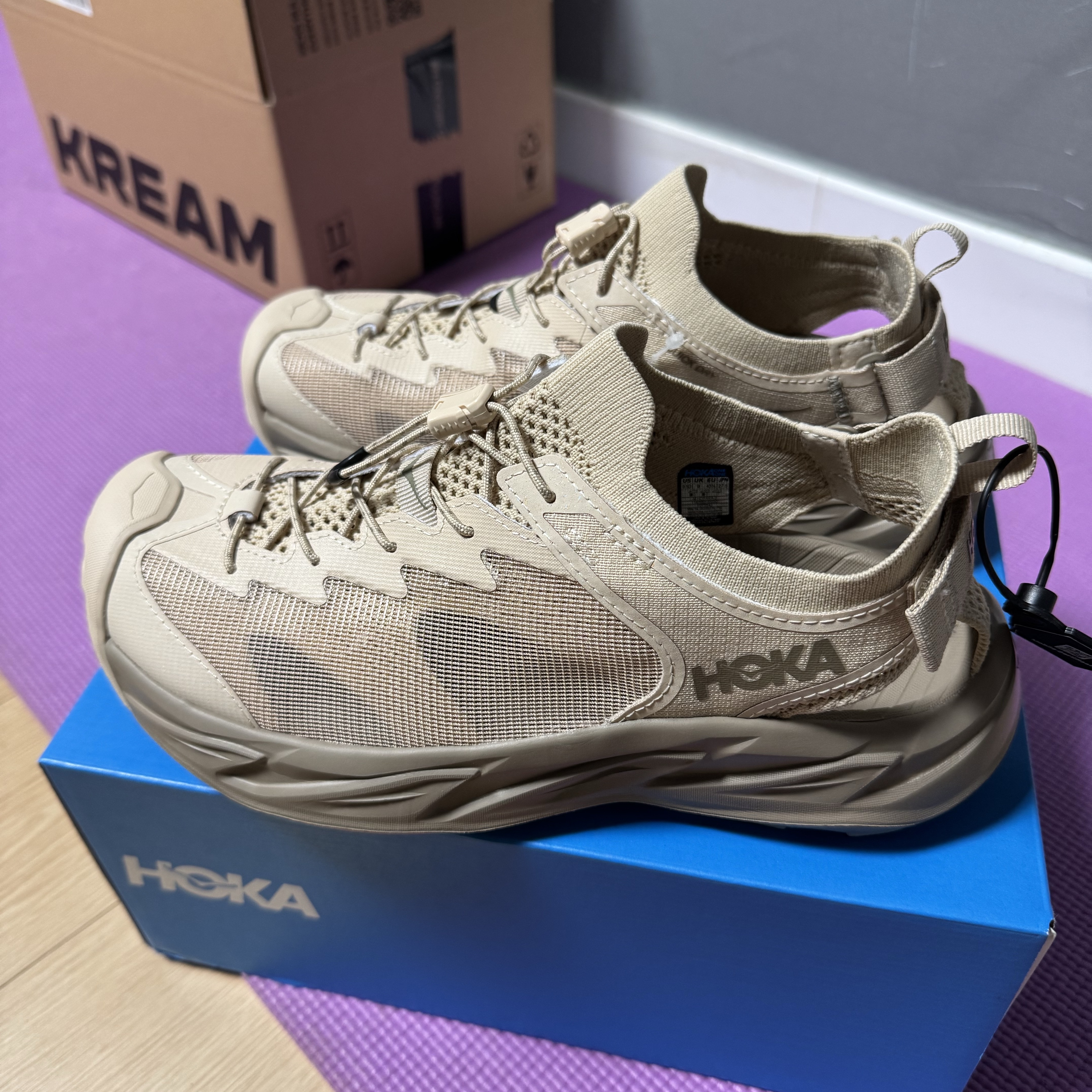 Hoka Hopara 2 Shifting Sand 착용 스타일