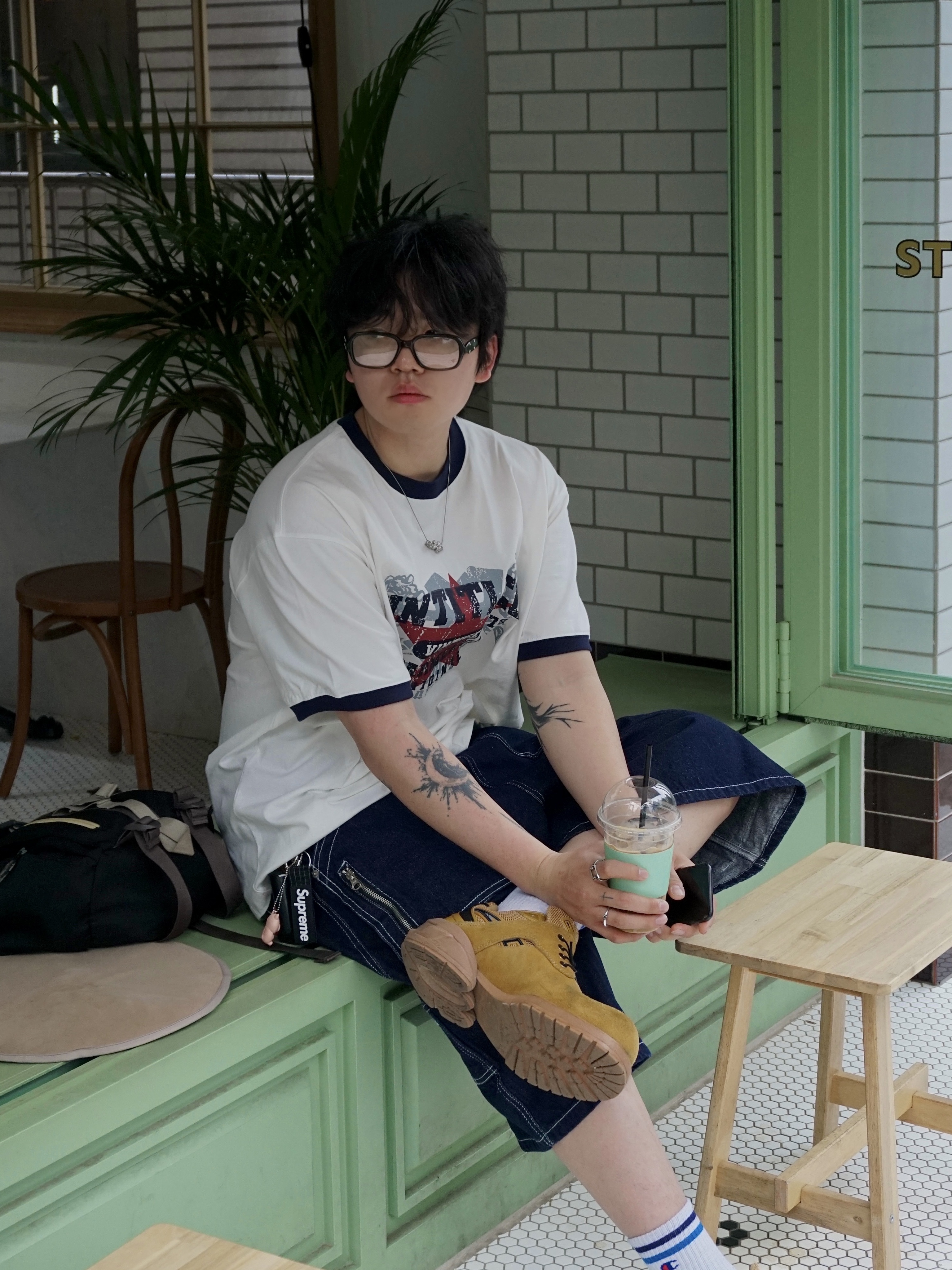Flavorism Carpenter Bermuda Denim Pants Indigo, Remagine Hybrid Derby Shoes Starting Bigger Wheat 착용 스타일 - 4