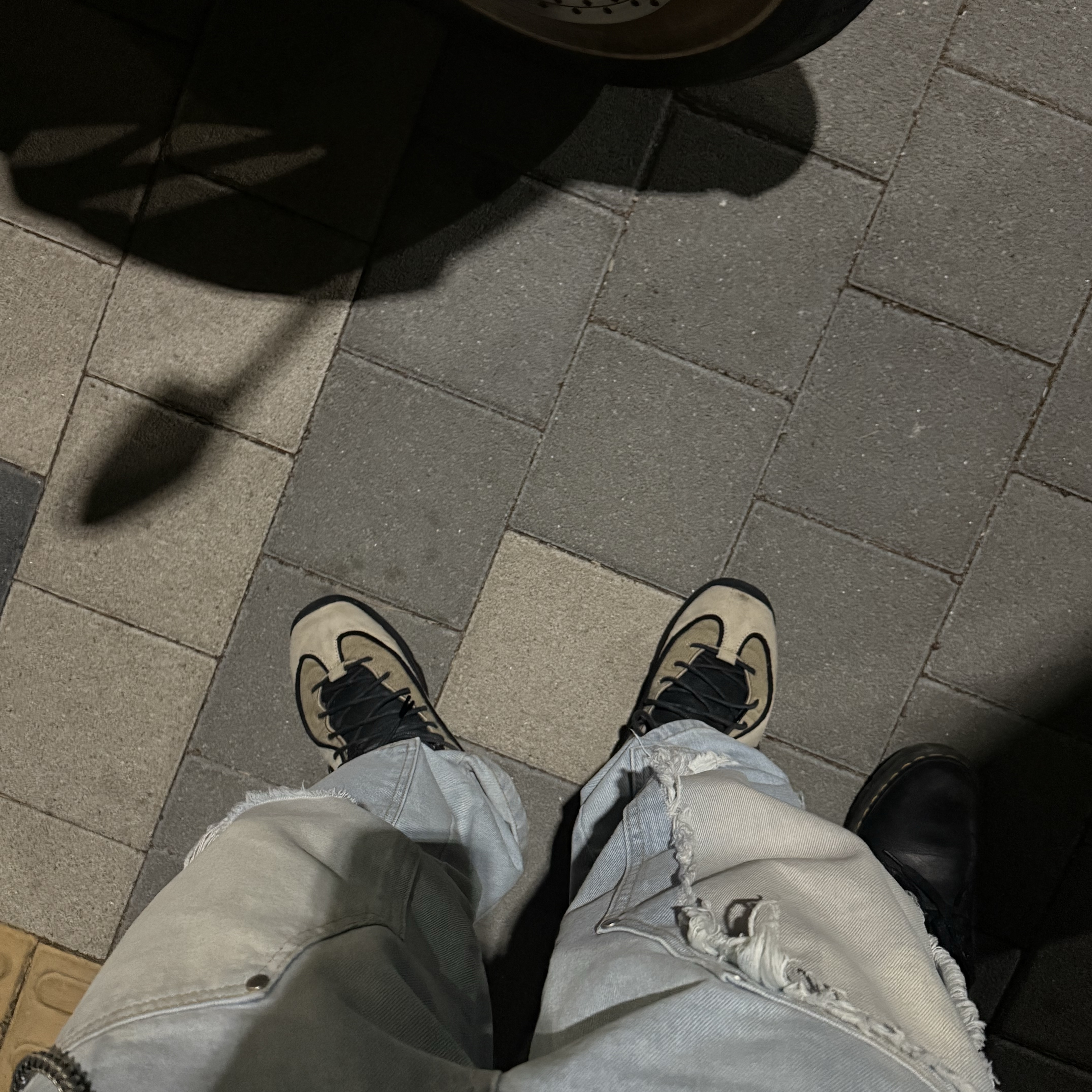 Nike x Stussy Air Penny II Rattan and Limestone, Suade Damaged Double Knee Pants Light Blue 착용 스타일