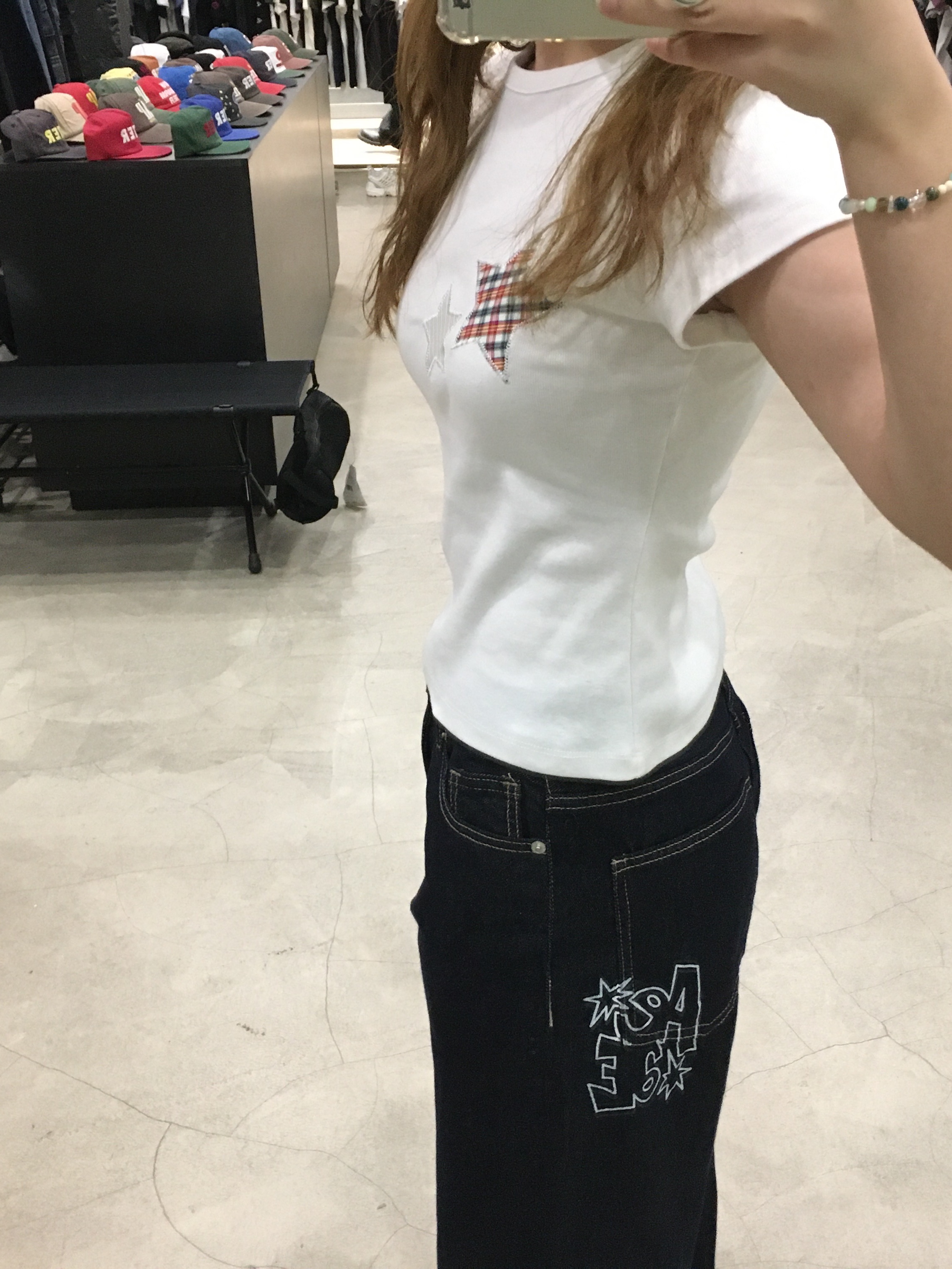 AEAE Check Star Tee Melange Grey, AEAE Check Star Tee White 착용 스타일 - 2
