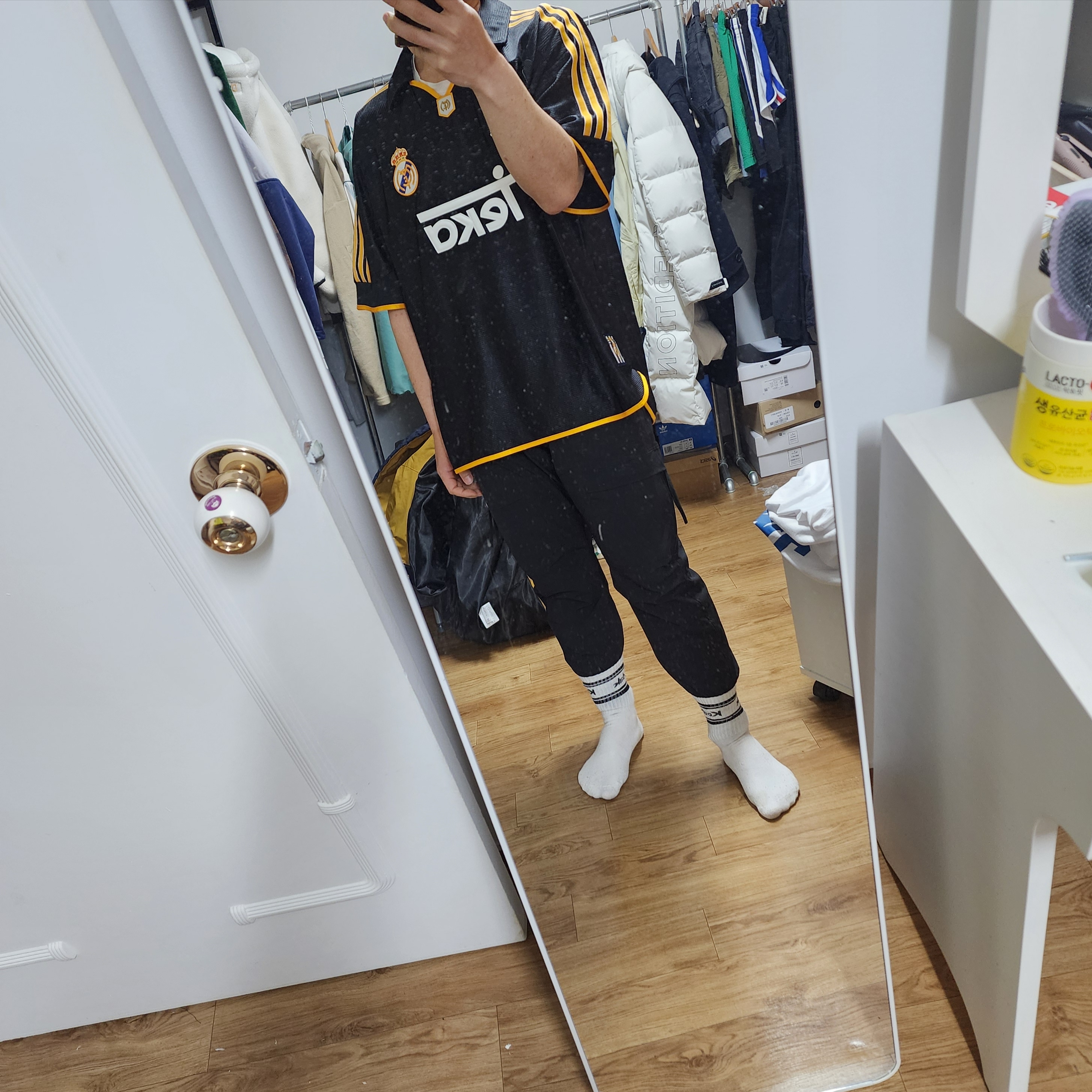 Adidas Real Madrid 99/00 Away Jersey Black - KR Sizing (Non Marking Ver.) 착용 스타일