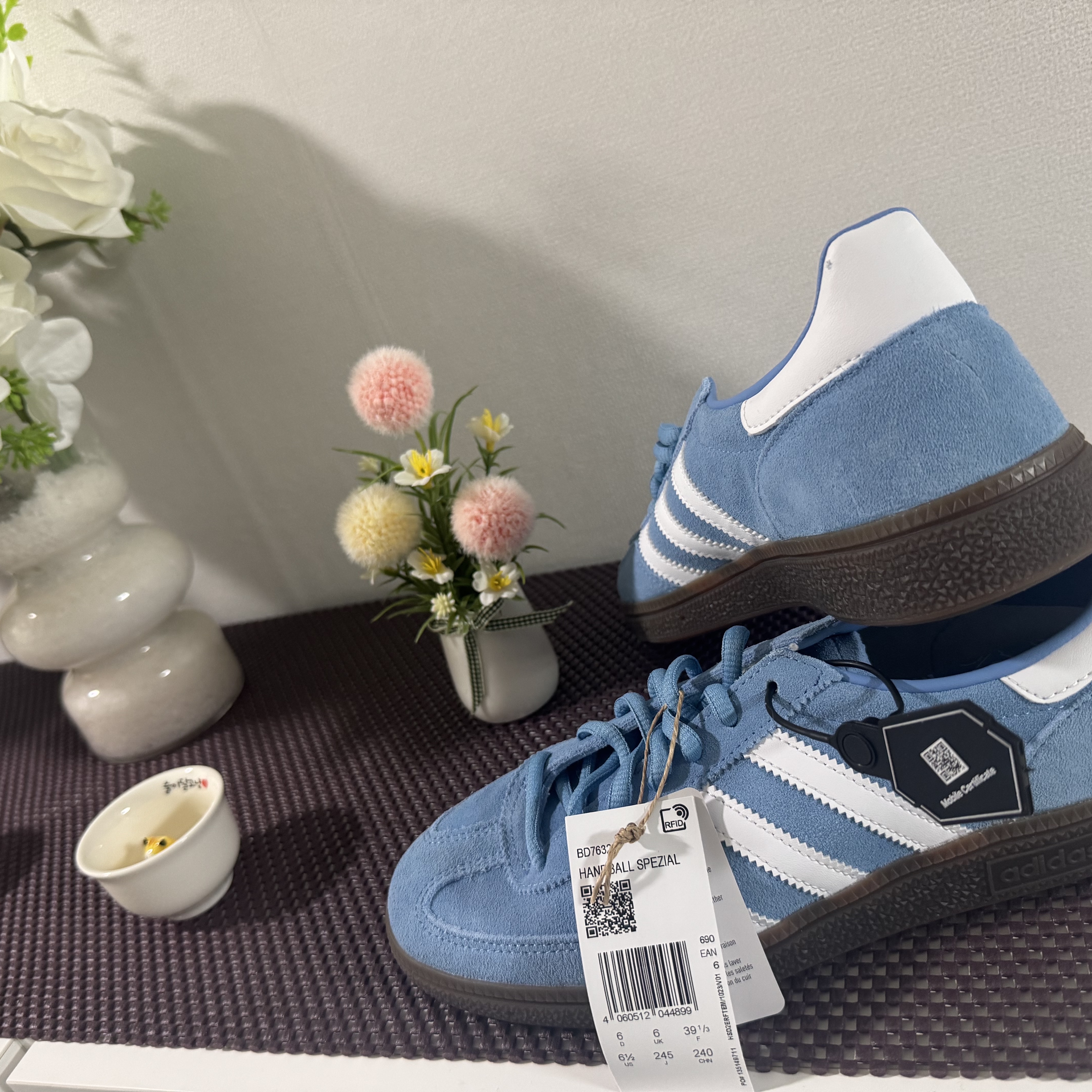 Adidas Spezial Handball Light Blue 착용 스타일 - 1
