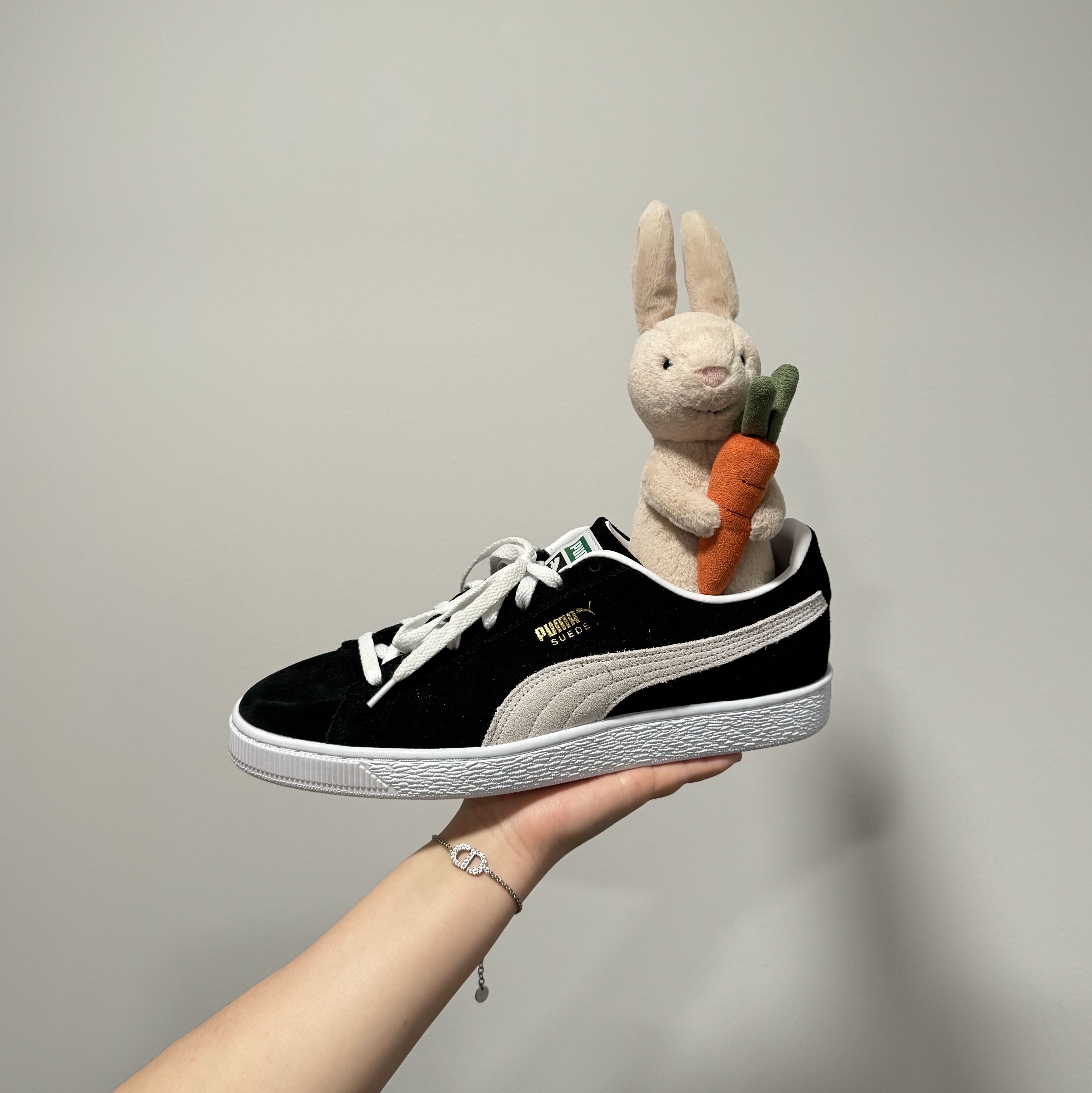 Puma Suede Classic XXI Black White 착용 스타일
