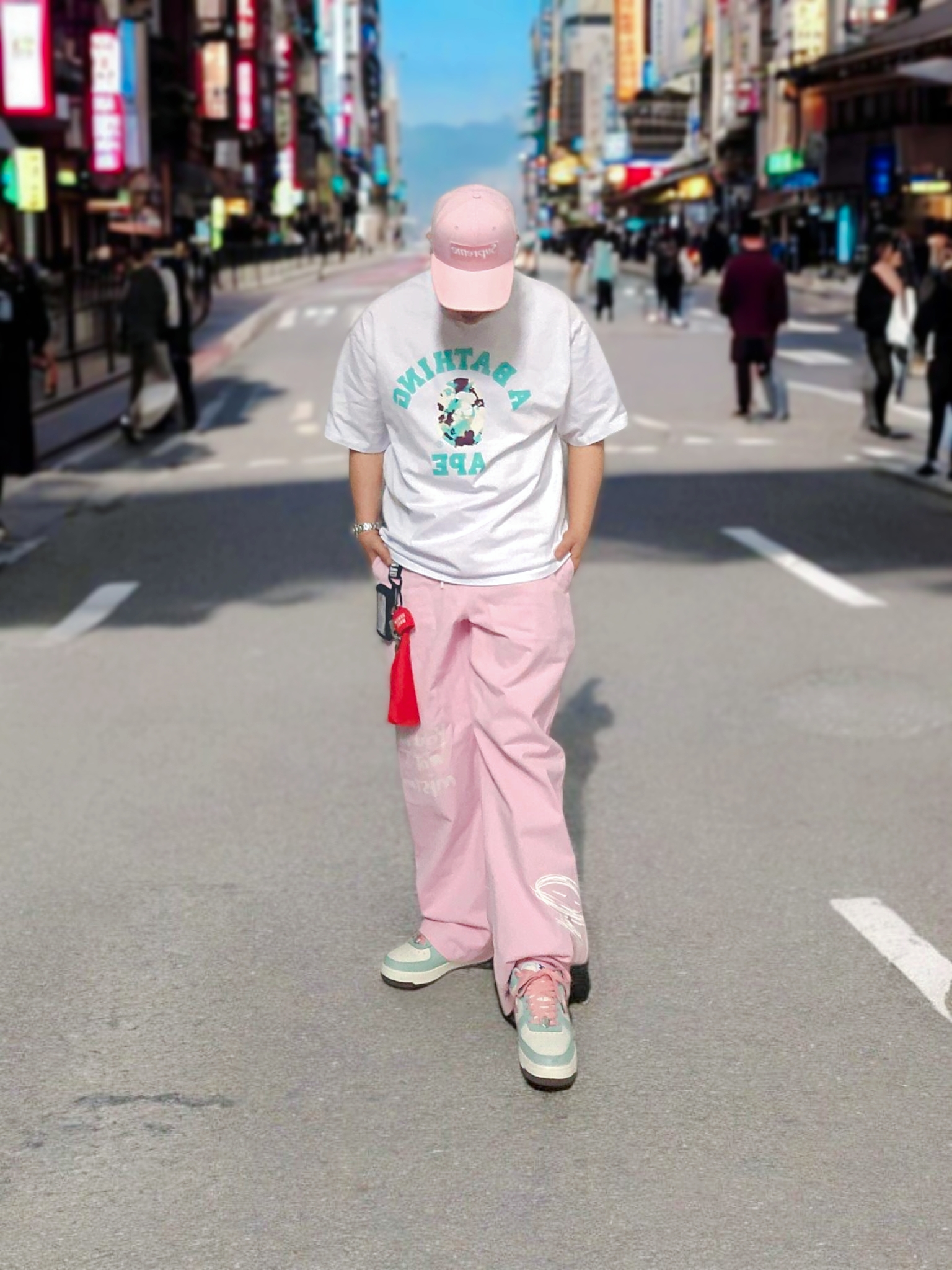 BAPE ABC Camo College T-Shirt White Green 착용 스타일 - 2