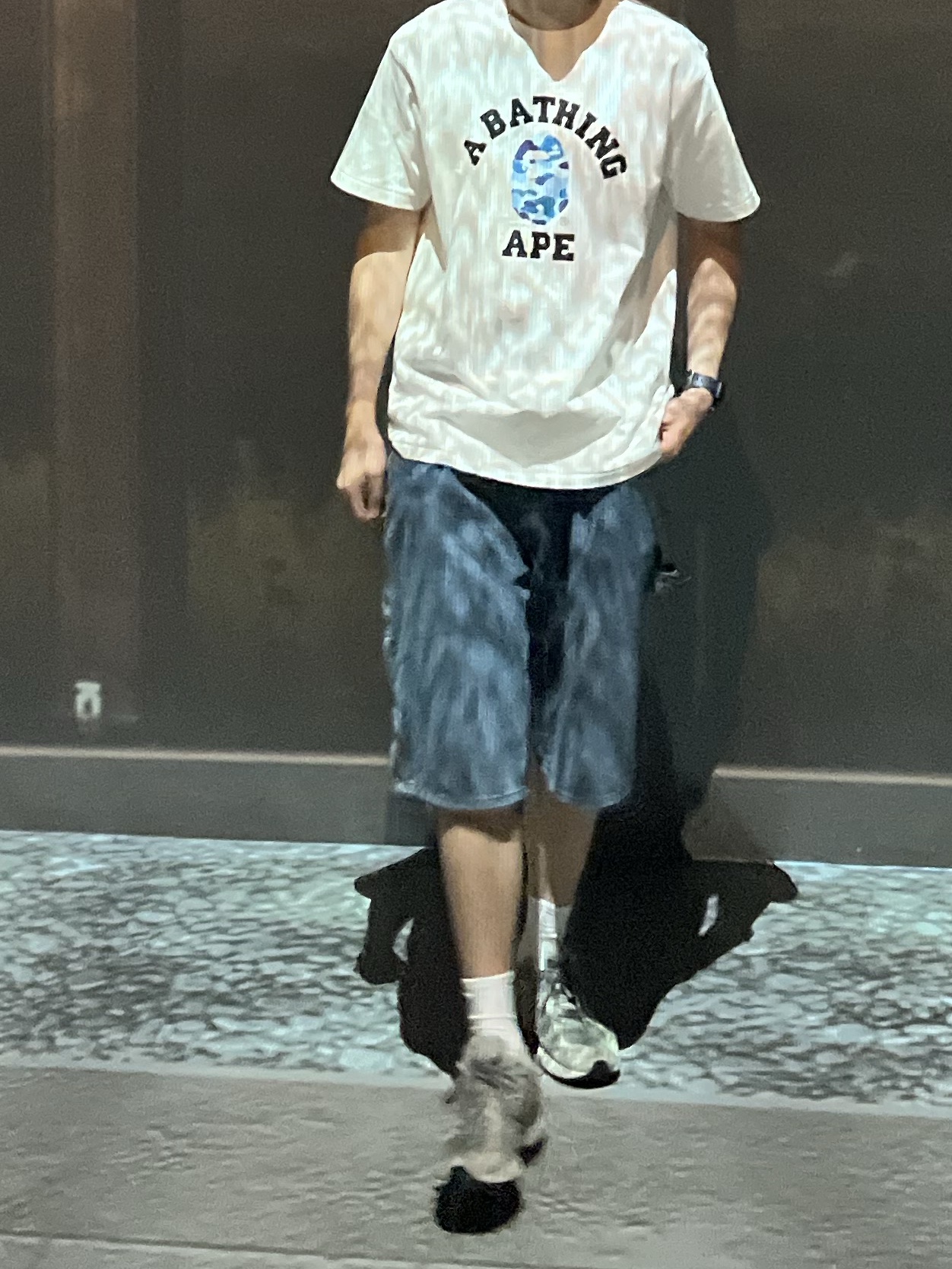 BAPE ABC Camo College T-Shirt White Blue 착용 스타일