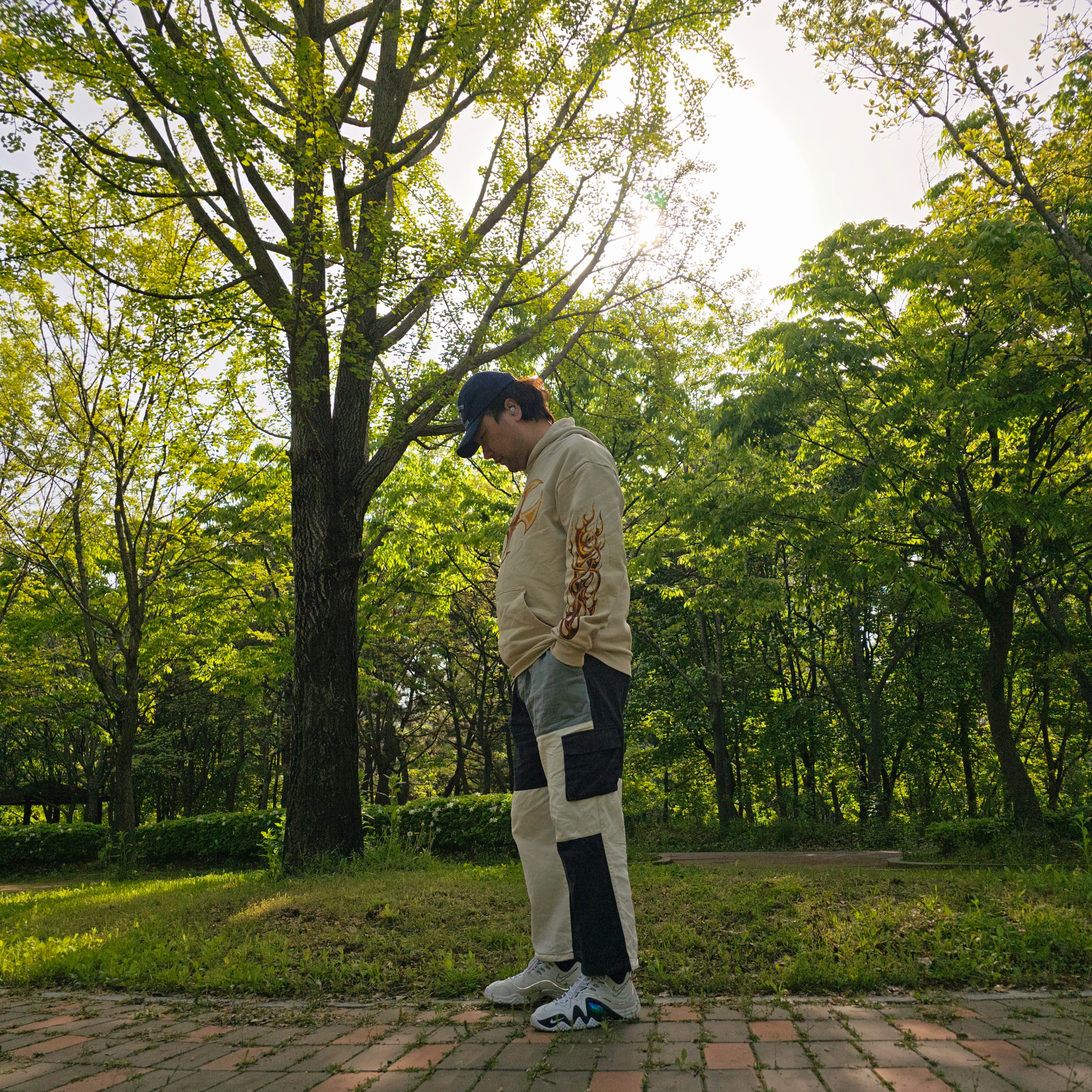 Basketcase Beyblade Hoodie Bone, Nike Air Zoom Flight 5 White 착용 스타일