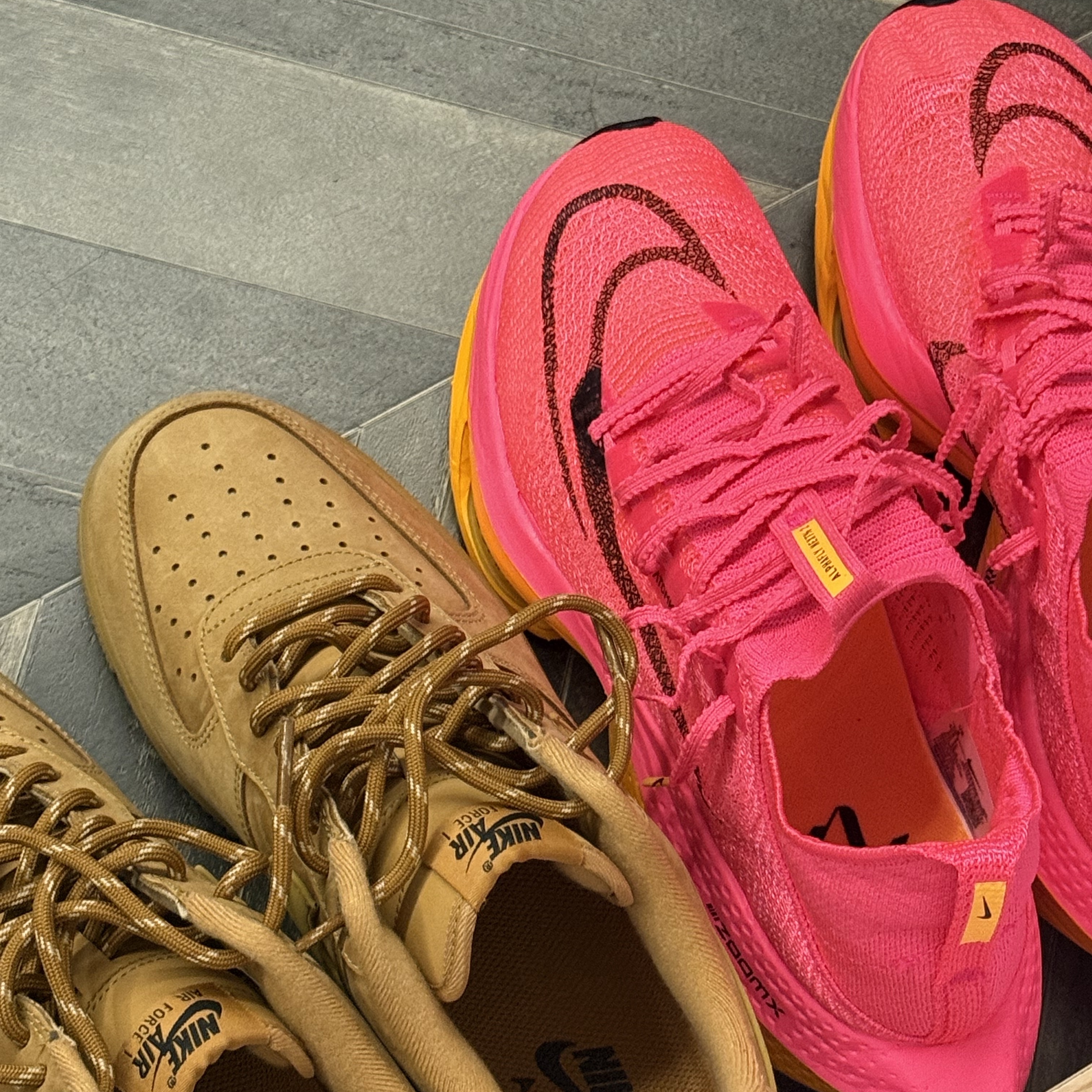 Nike Air Zoom Alphafly Next% 2 Hyper Pink, Nike Air Force 1 '07 WB Flax 착용 스타일
