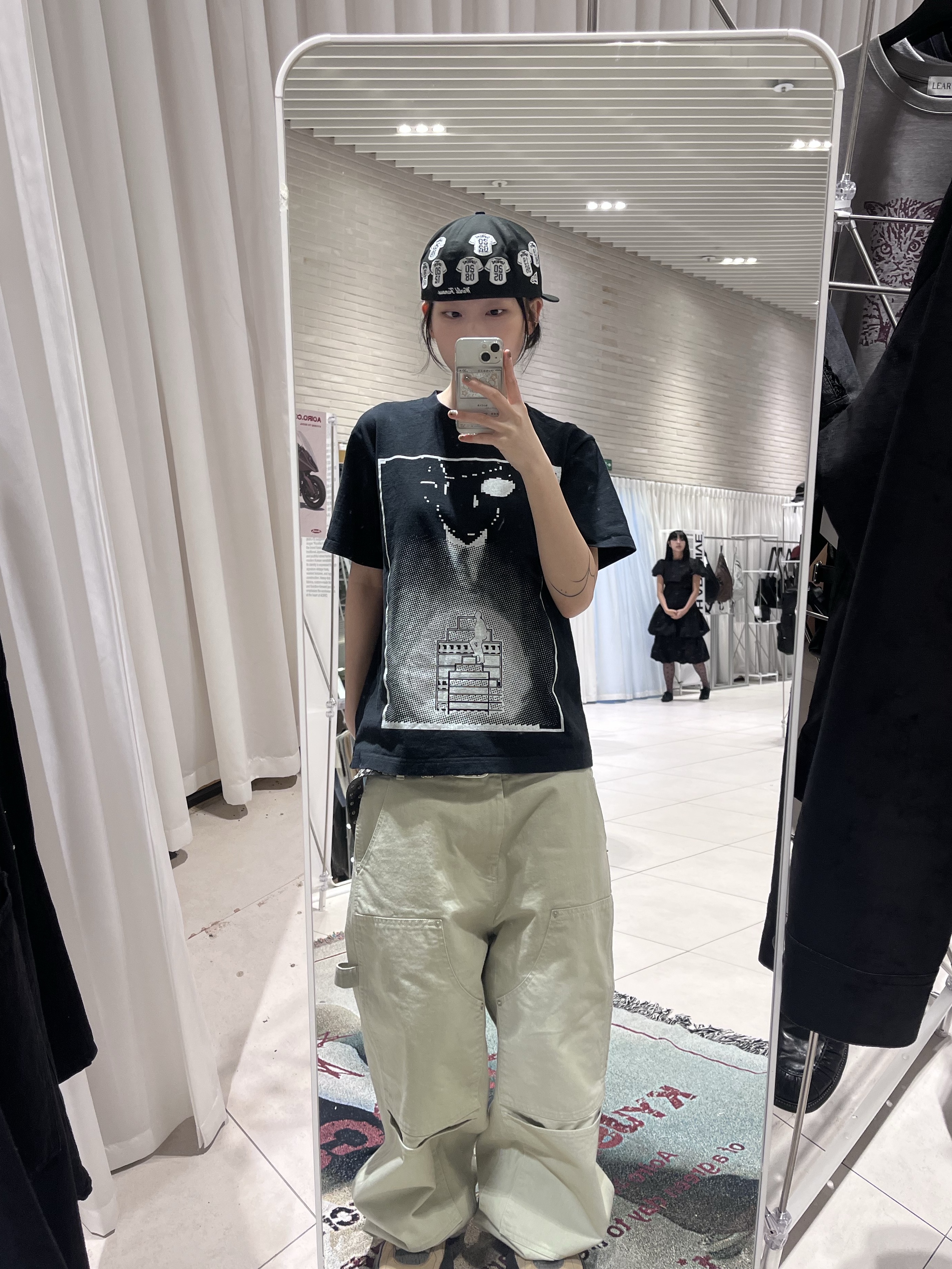 Supreme x New Era Jerseys Box Logo Black - 24FW, Cav Empt MD Ascender T-Shirt Black - 24SS 착용 스타일 - 1