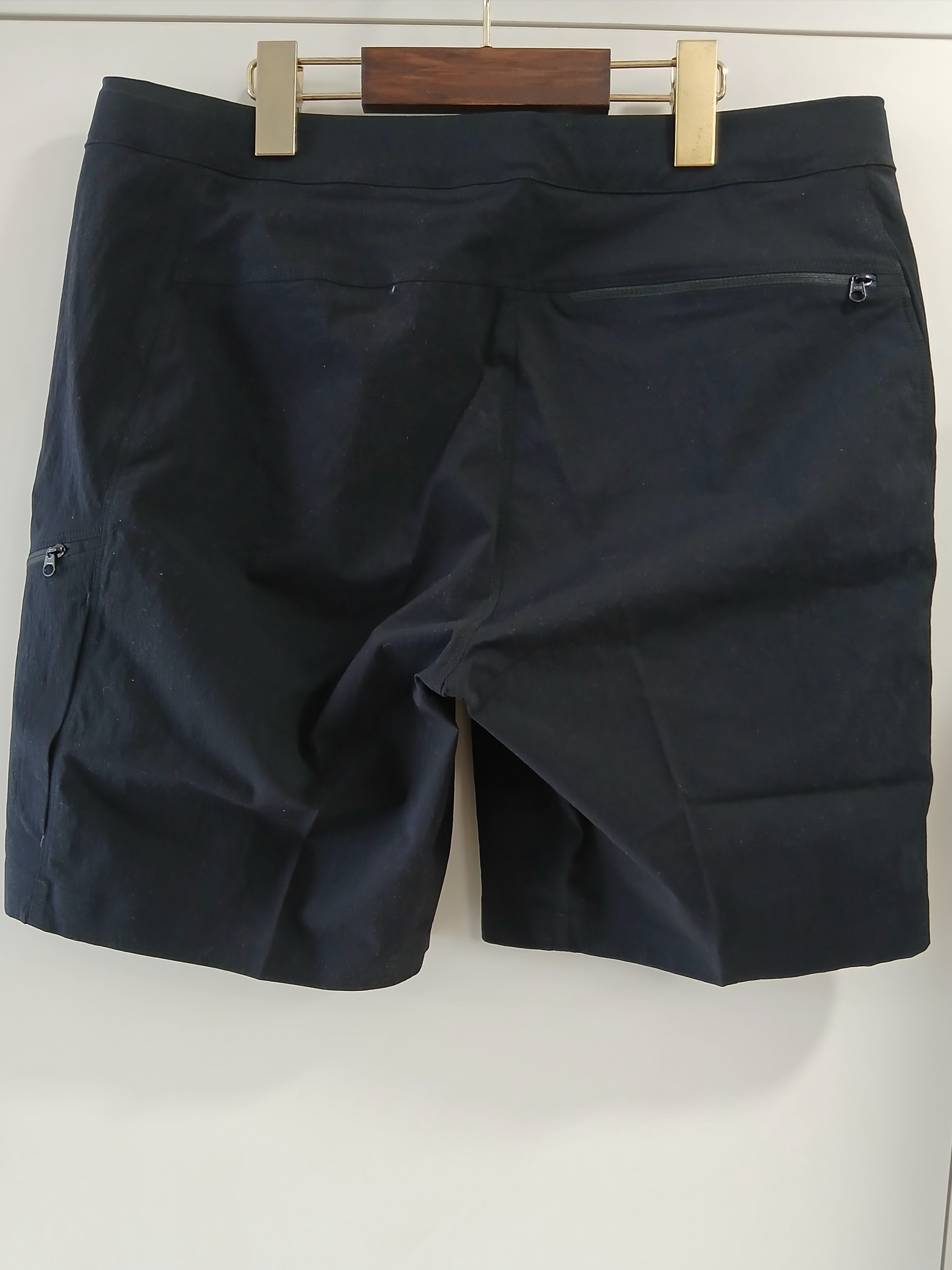 Arc'teryx Gamma Quick Dry Shorts 9 Inch Black 착용 스타일 - 9