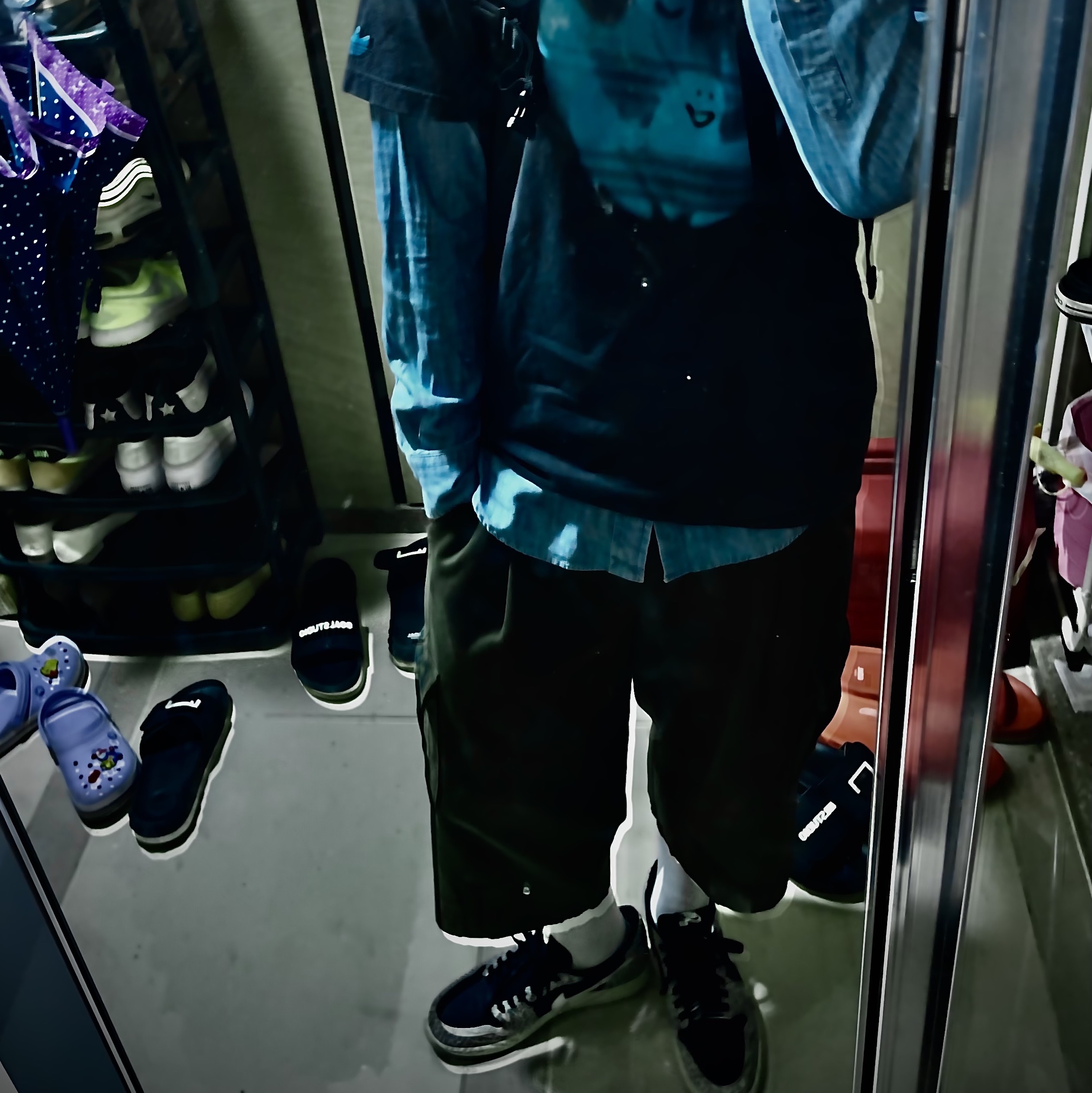 Jordan 1 Retro Low OG Black Cement, Converse Run Star Hike Low Midnight Clover 착용 스타일 - 1